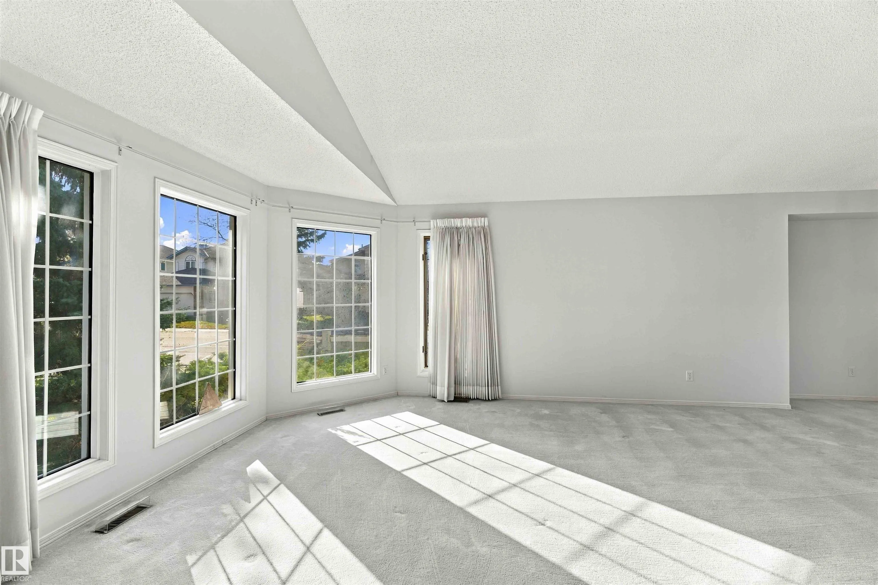 602 Forest Lane