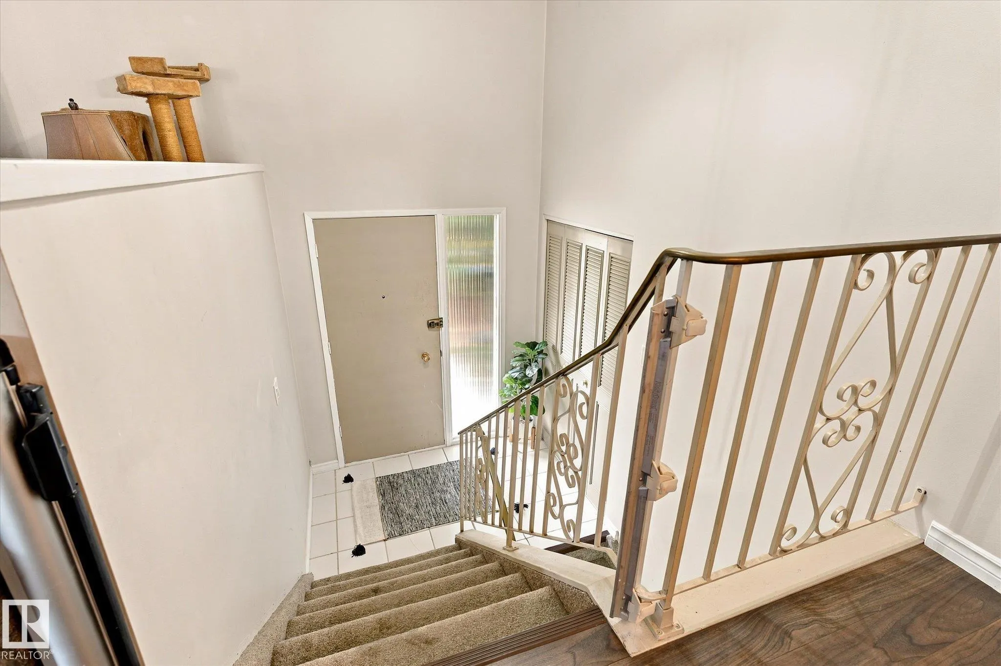 5 MARCHAND Place