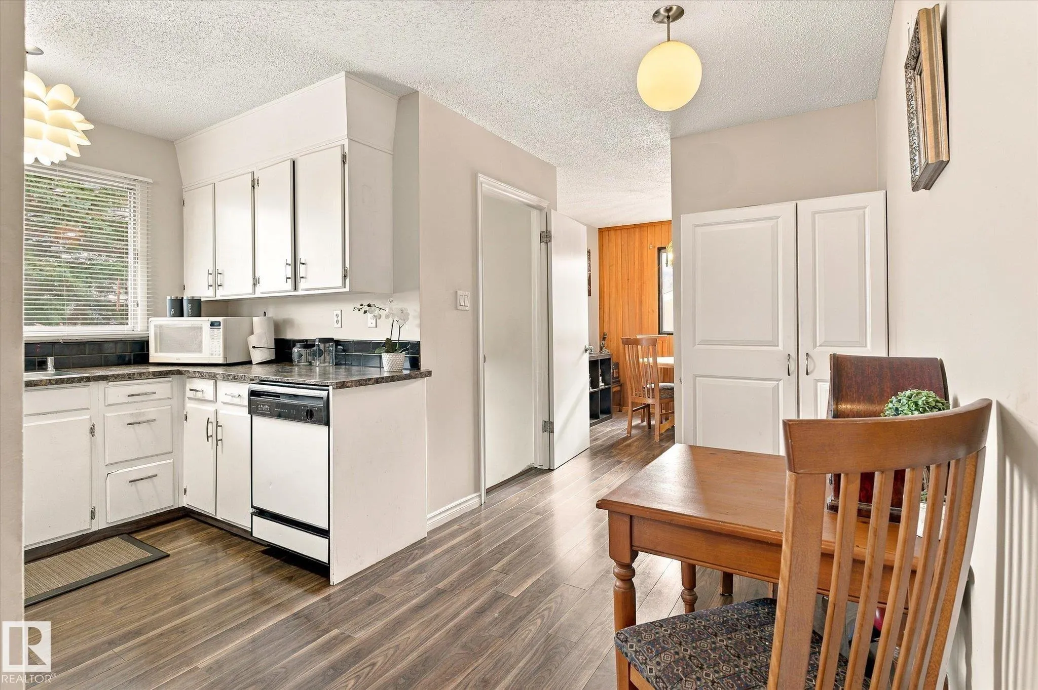 5 MARCHAND Place