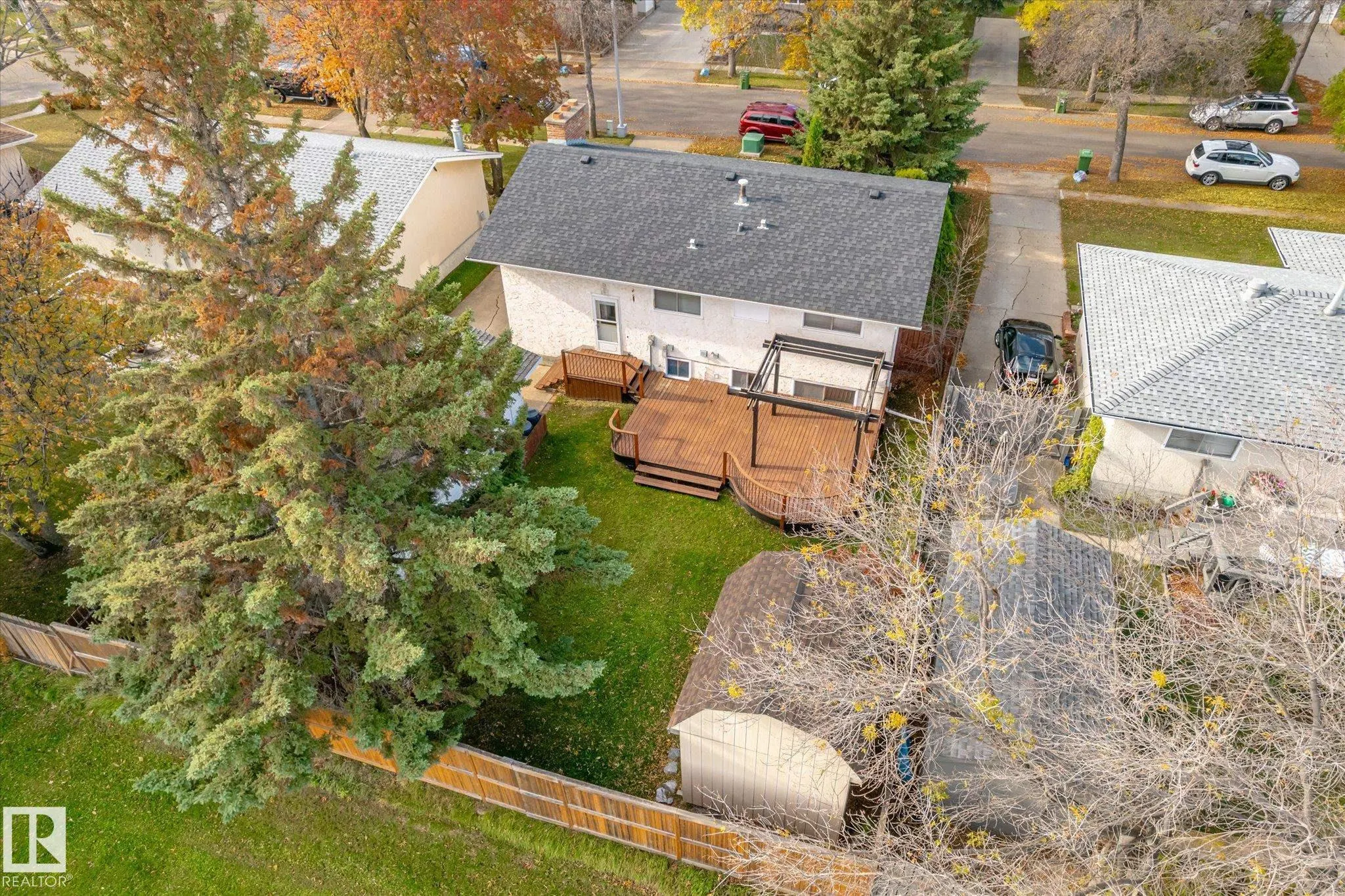 5 MARCHAND Place