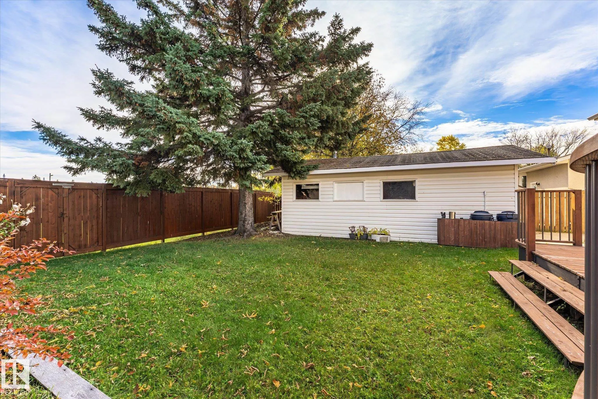5 MARCHAND Place