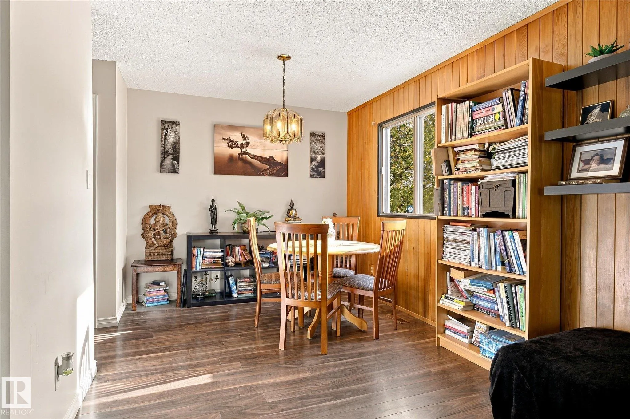 5 MARCHAND Place