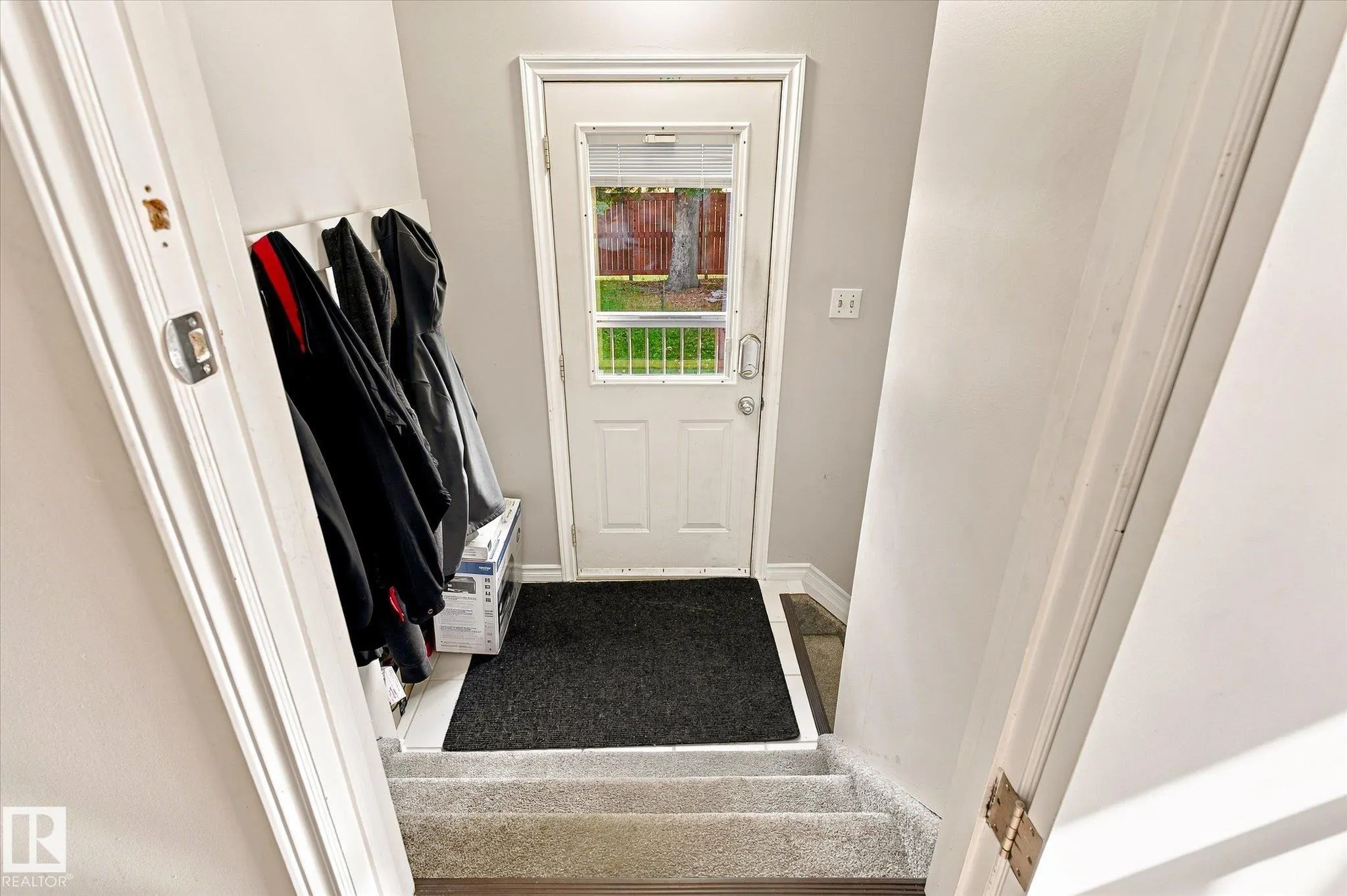 5 MARCHAND Place