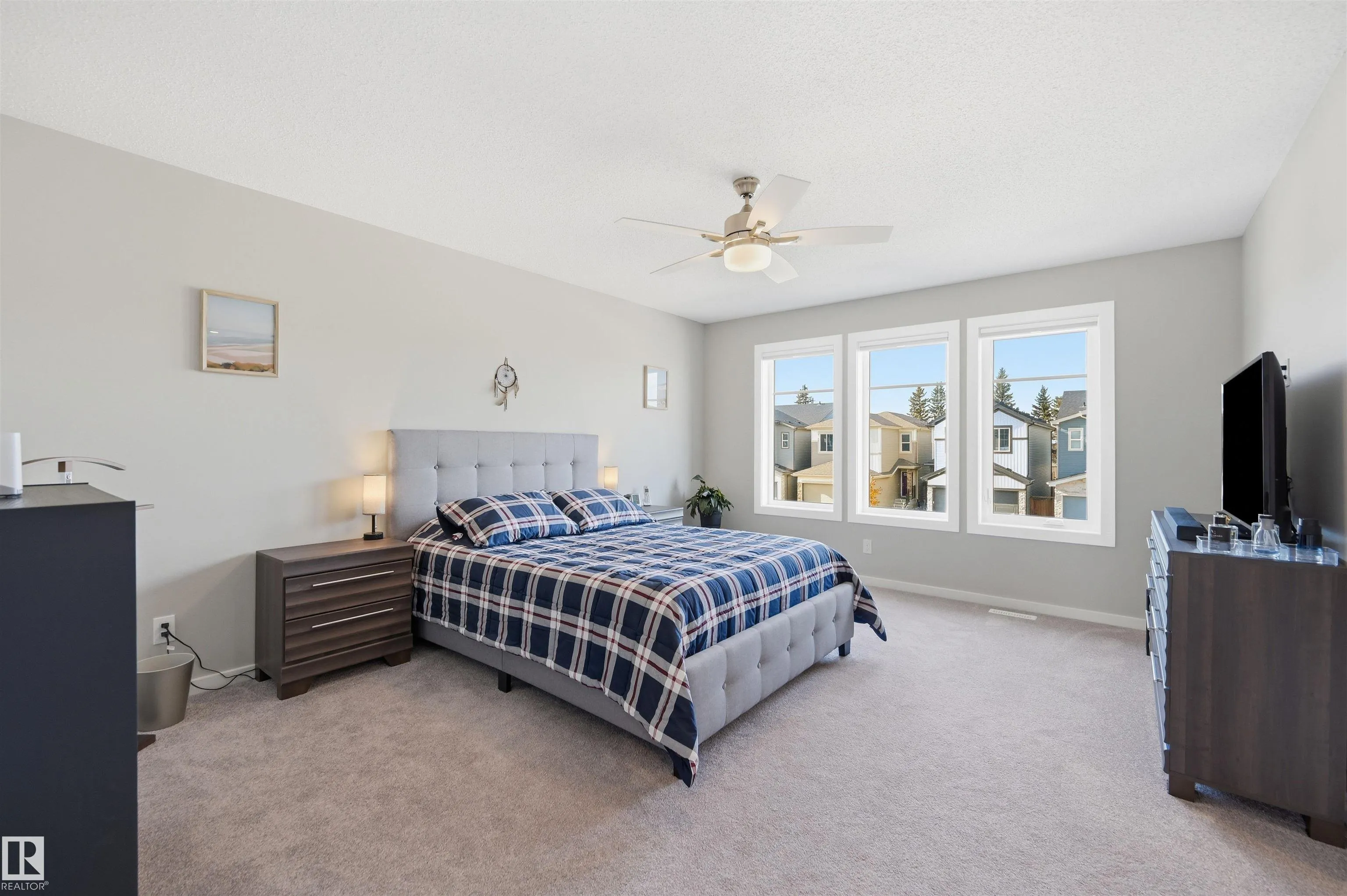 168 LARCH Crescent