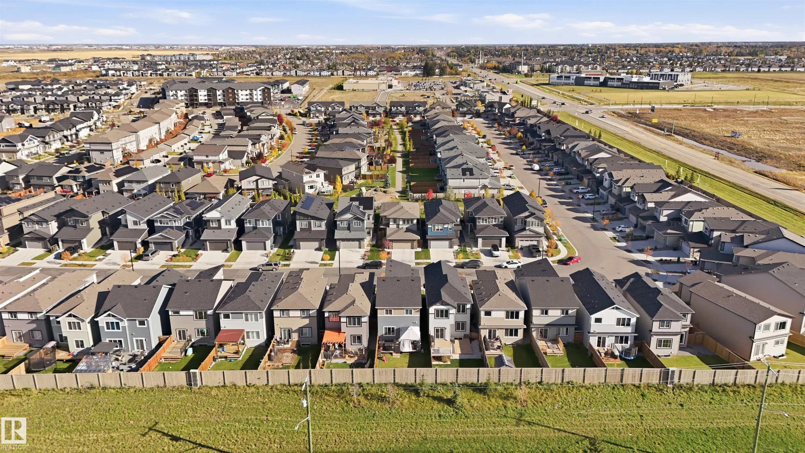 168 LARCH Crescent