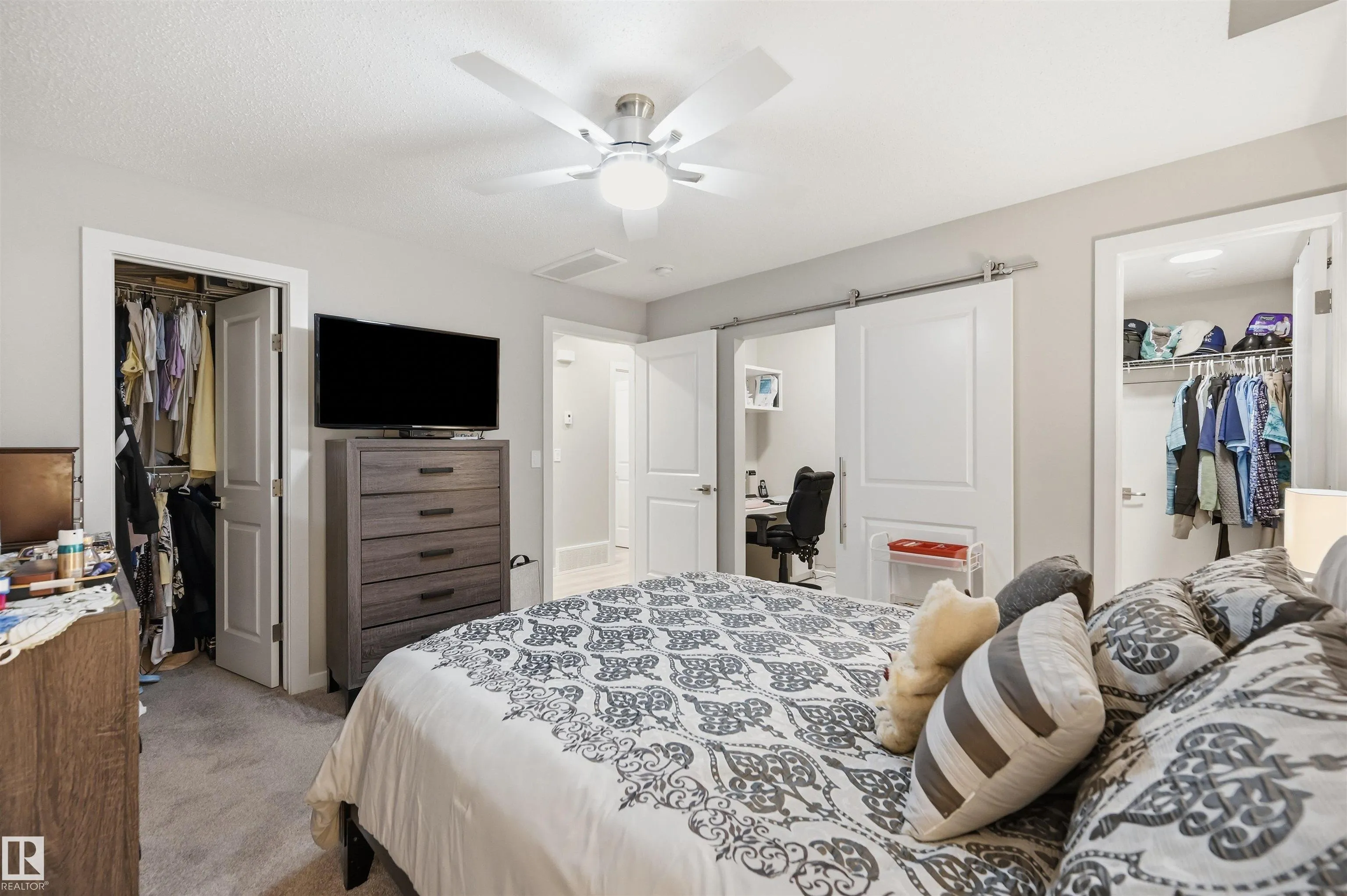 168 LARCH Crescent