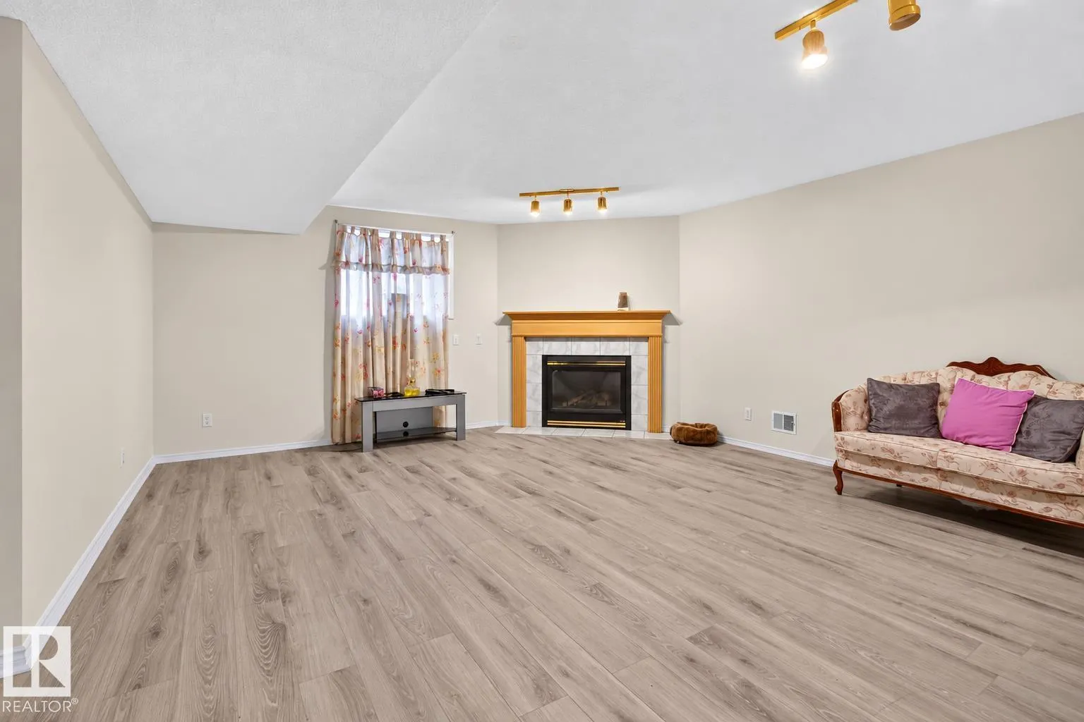 13111 36 Street