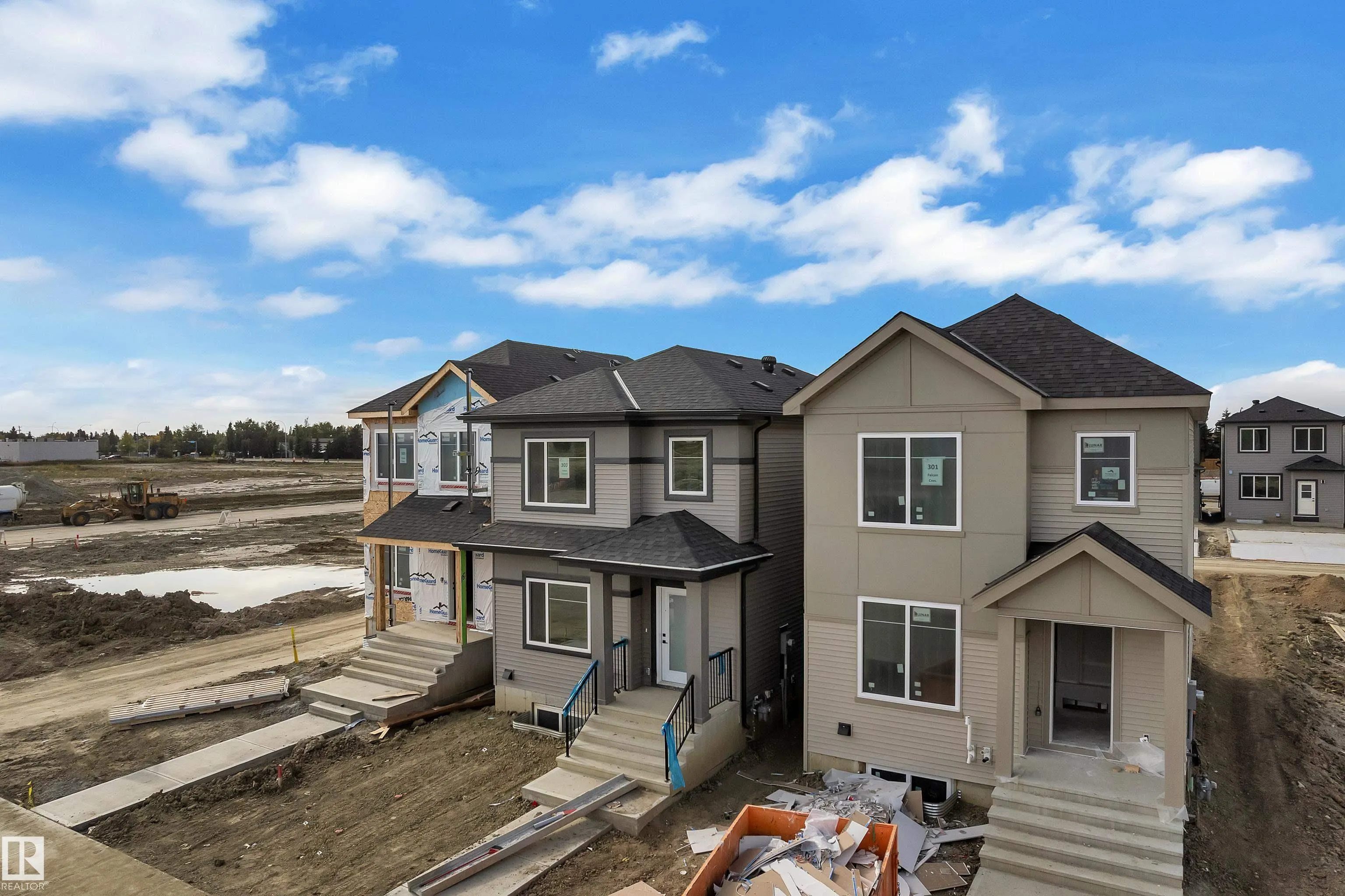 303 Falcon Crescent