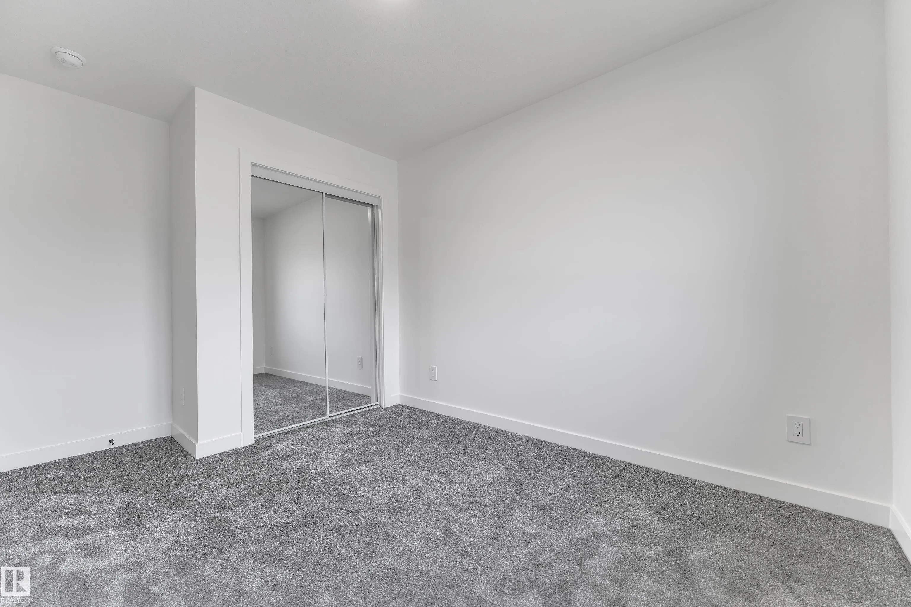 303 Falcon Crescent