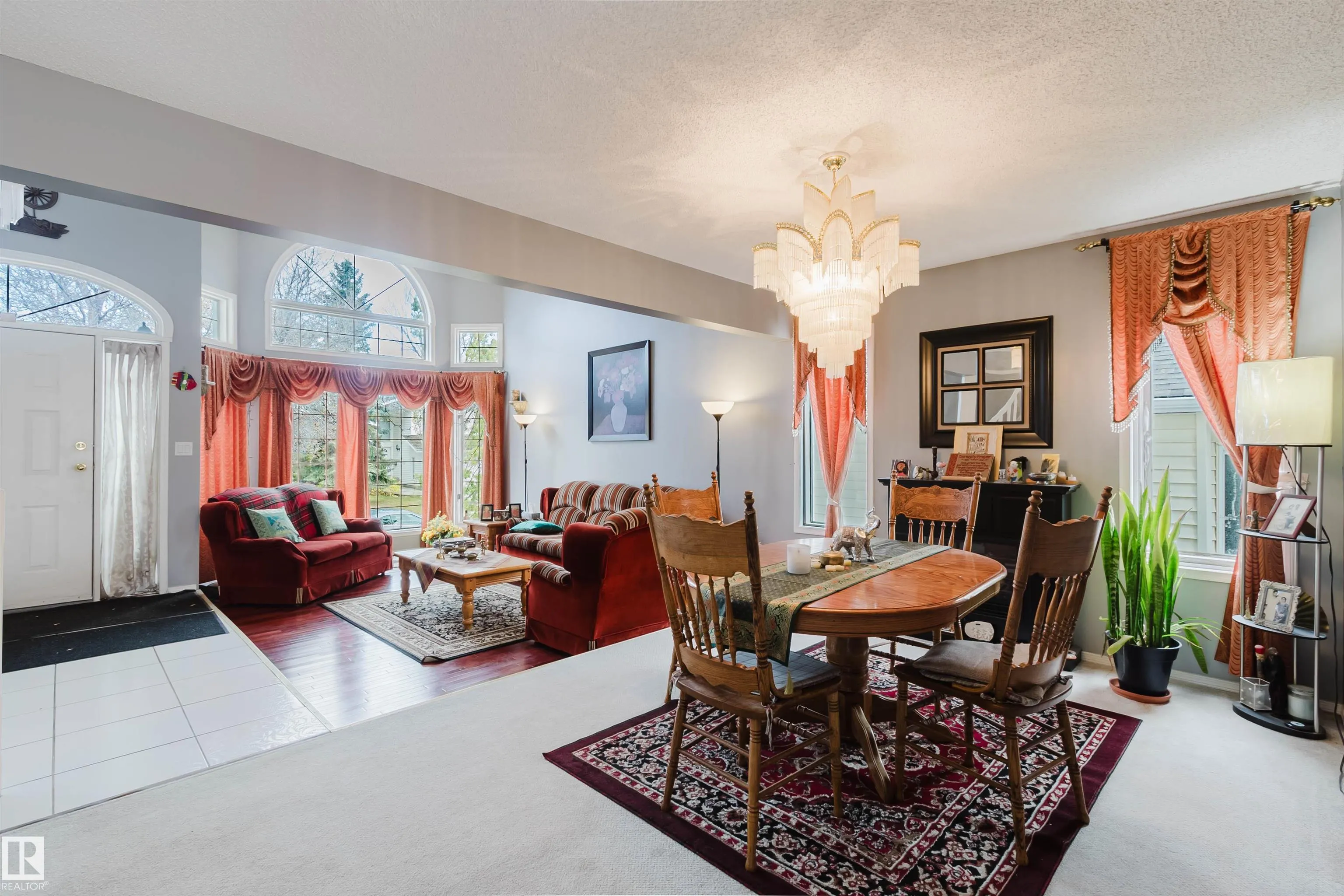 225 HEAGLE Crescent