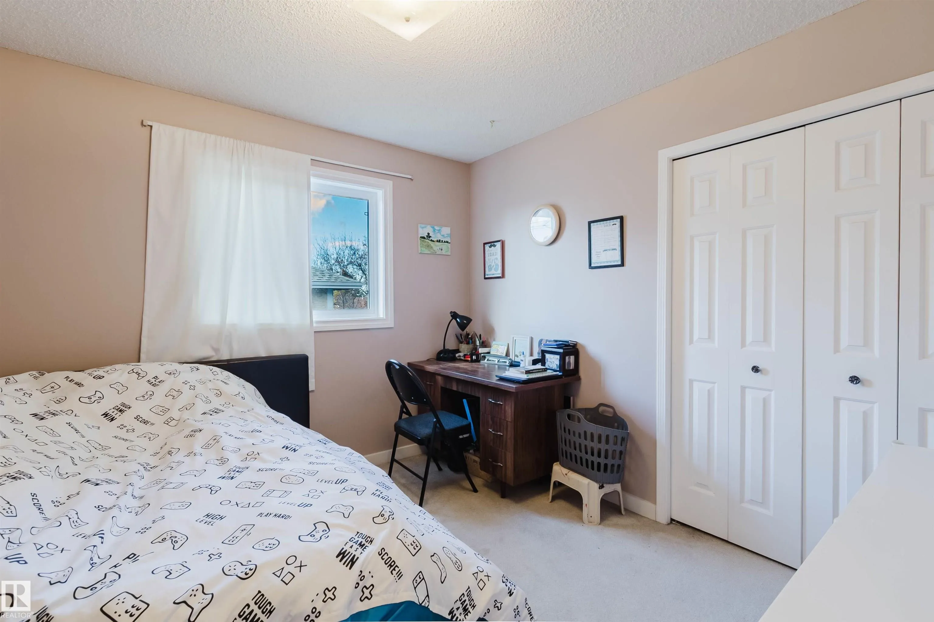 225 HEAGLE Crescent