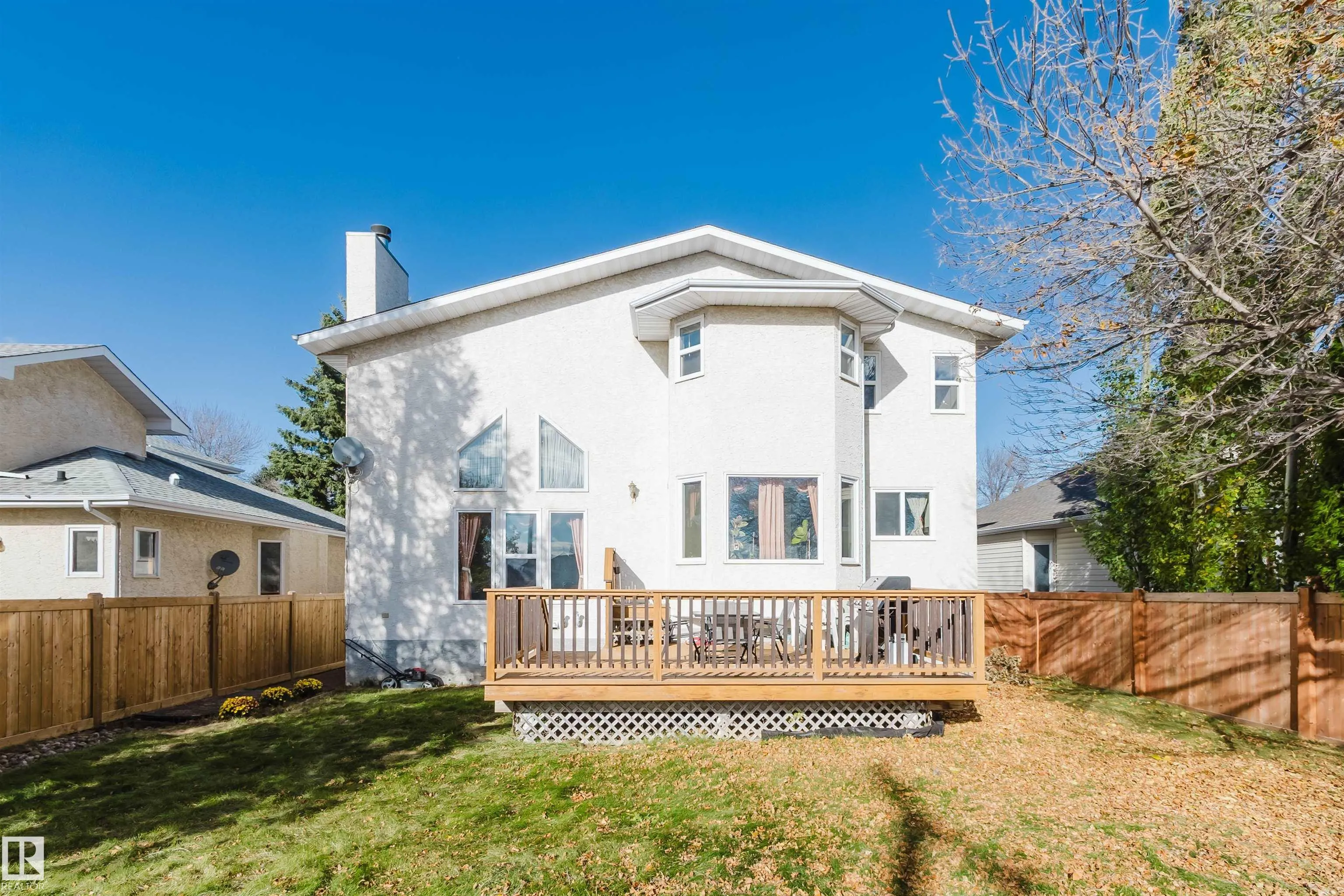 225 HEAGLE Crescent