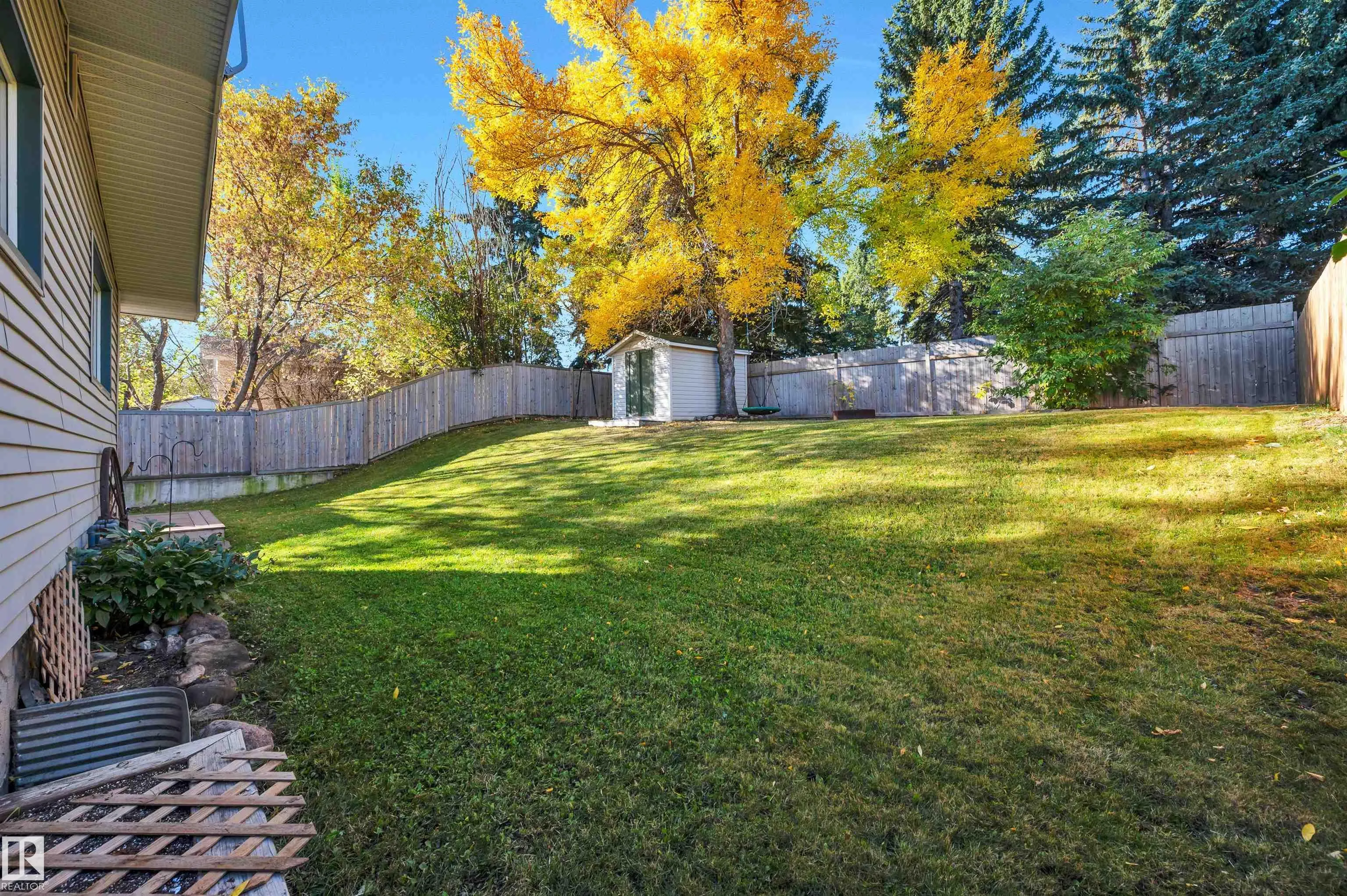 132 GARLAND Crescent