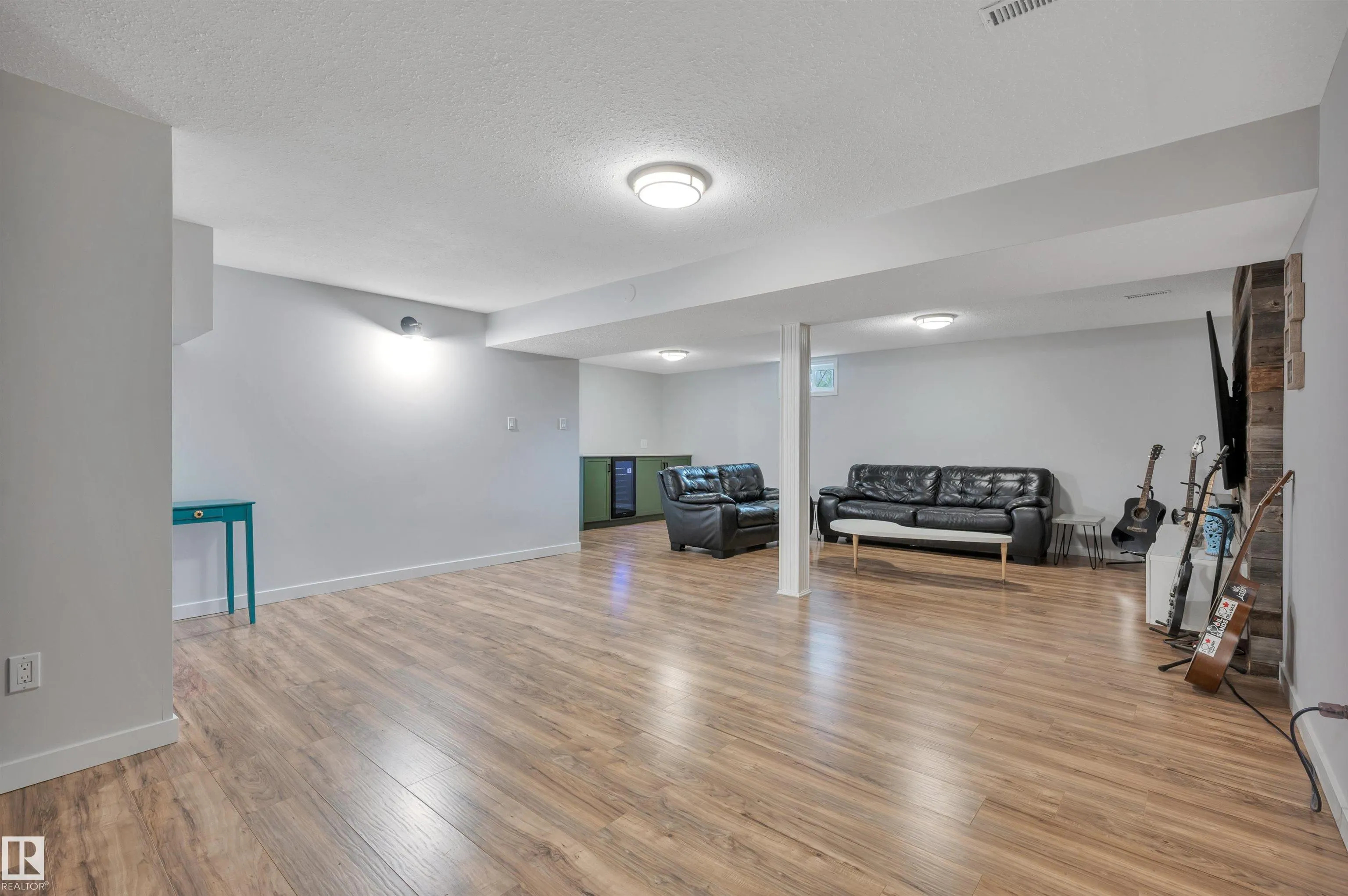 132 GARLAND Crescent