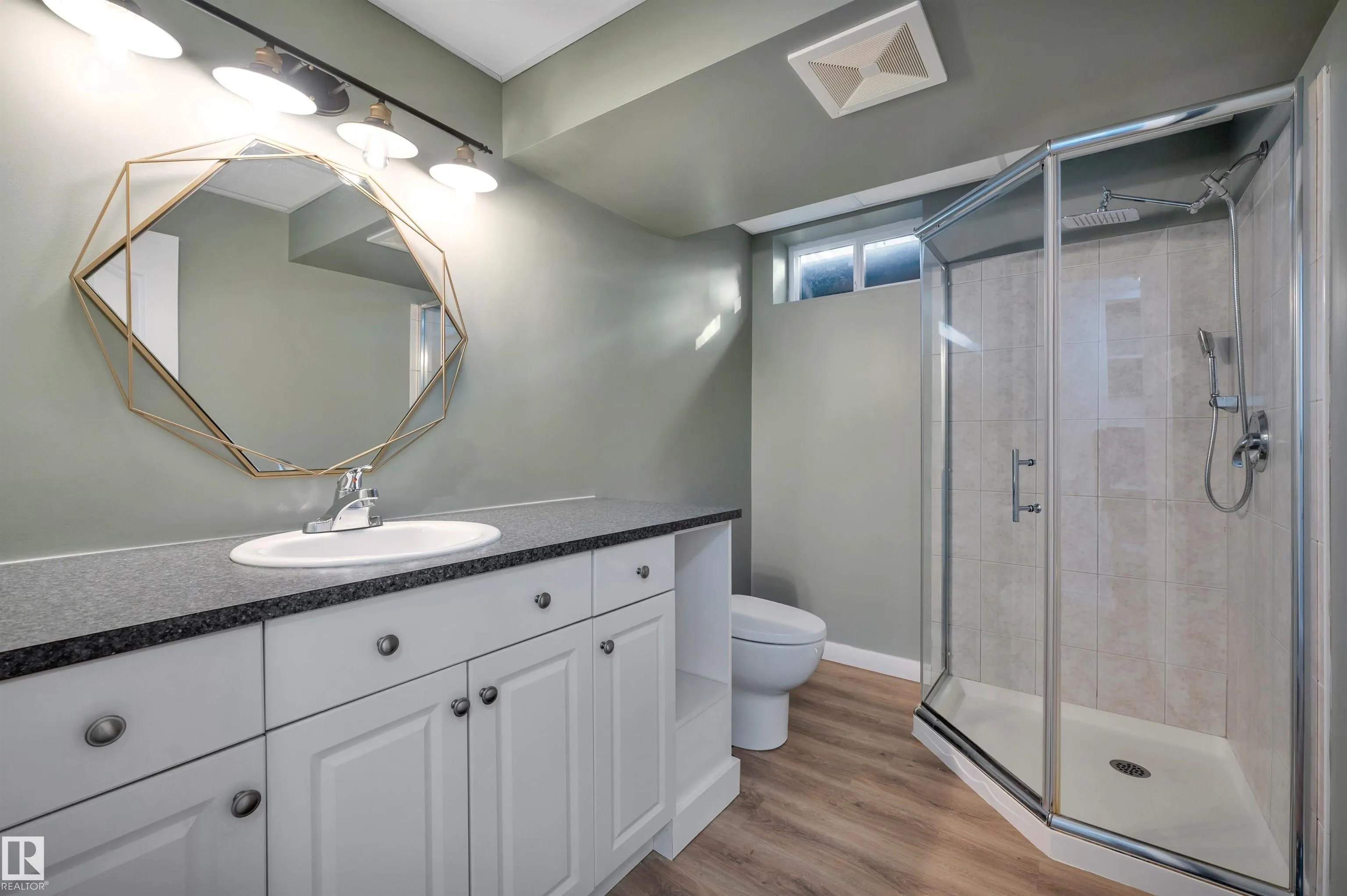 132 GARLAND Crescent