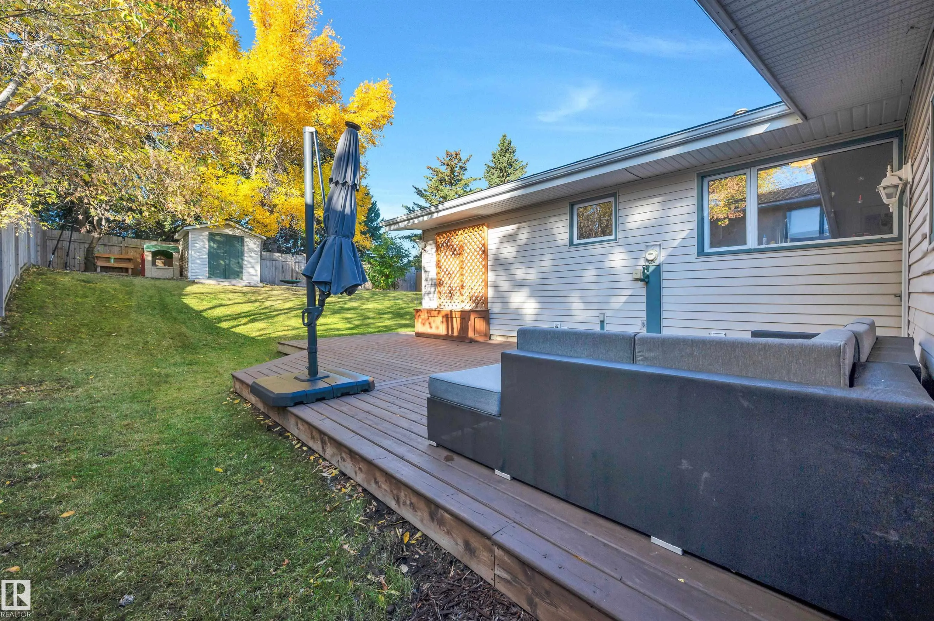132 GARLAND Crescent