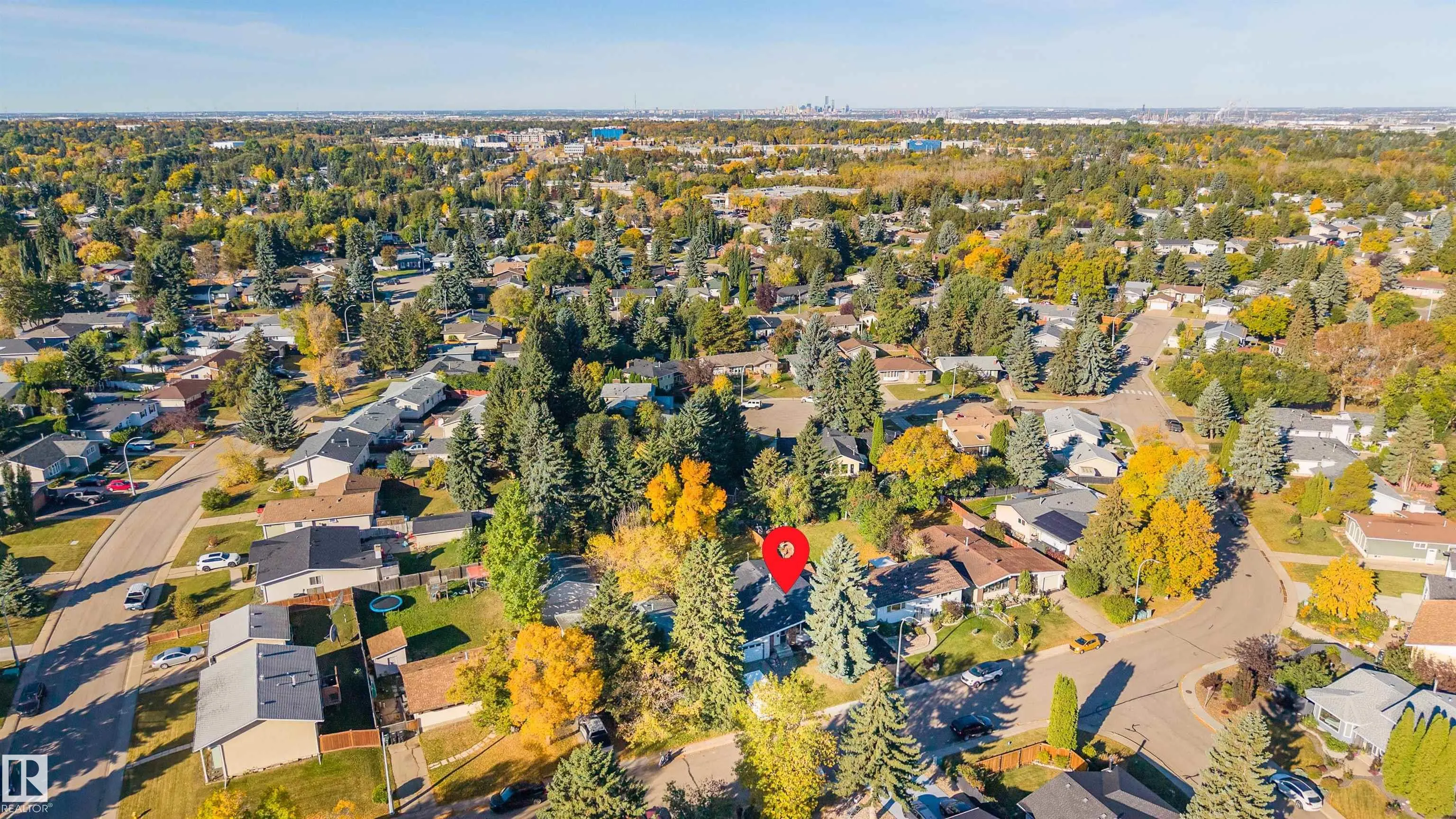 132 GARLAND Crescent