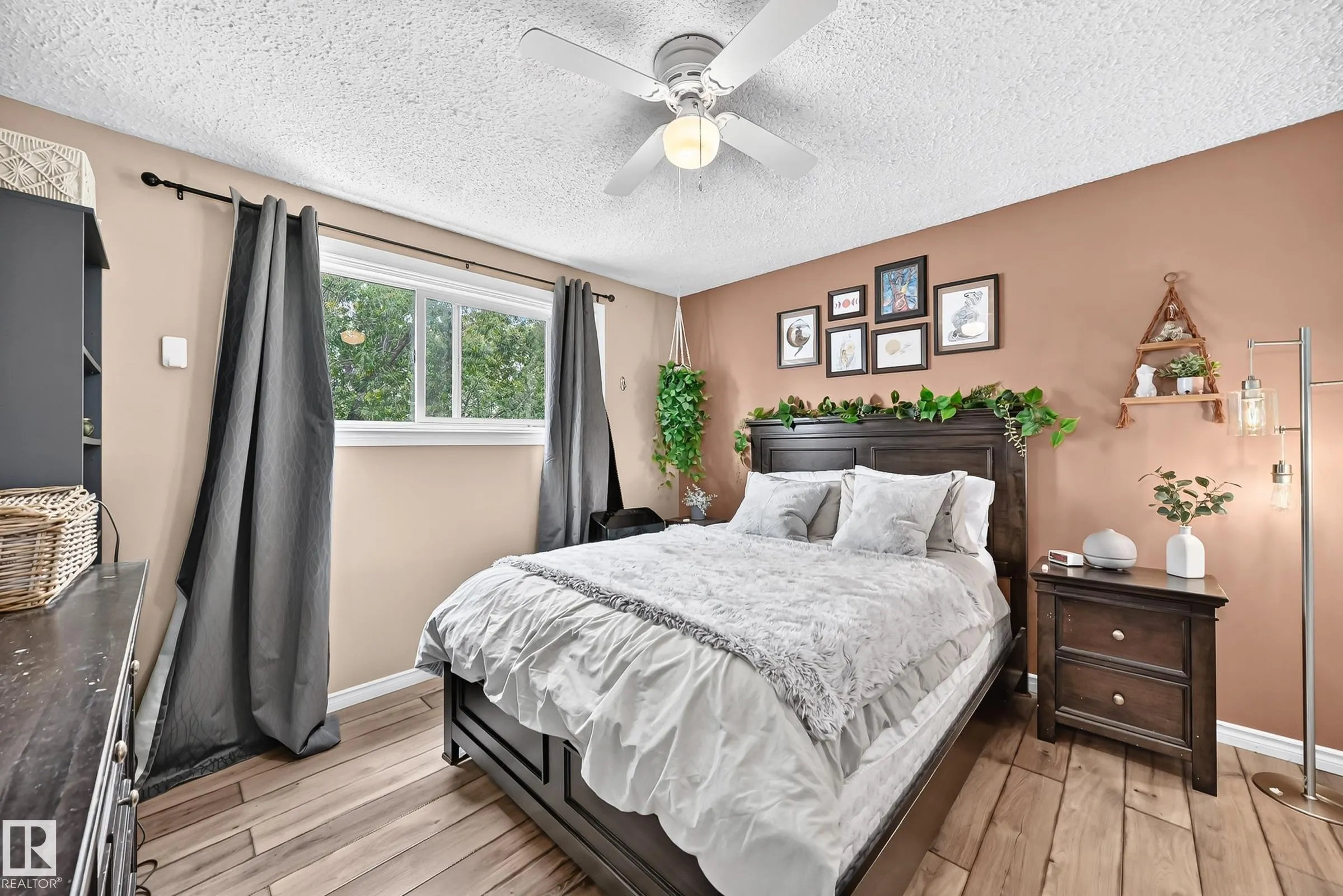 64 HABITAT Crescent