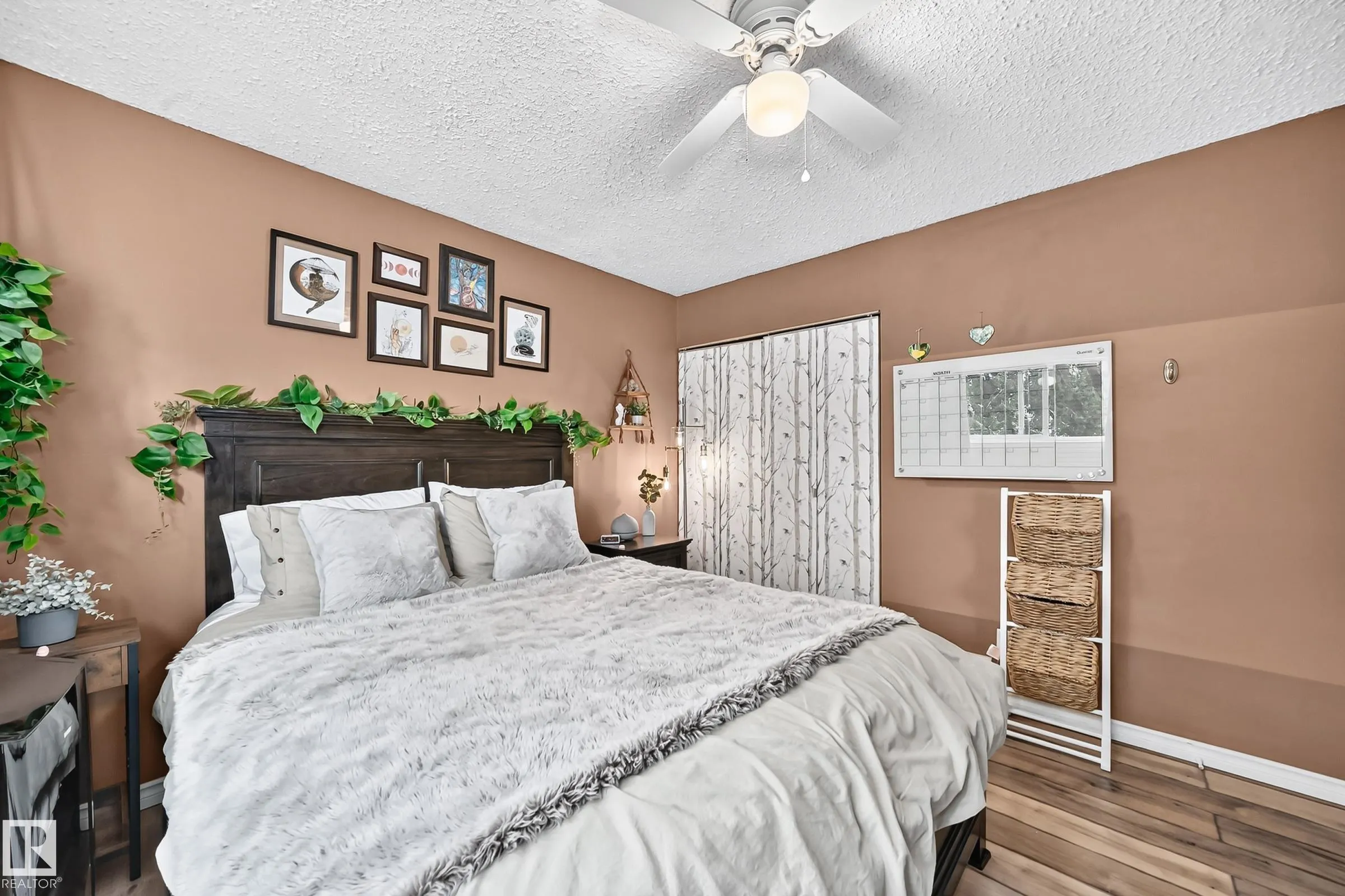 64 HABITAT Crescent