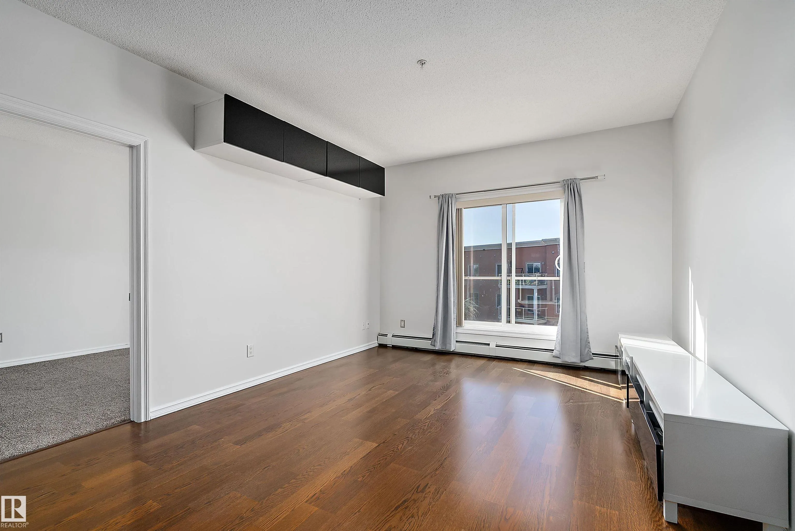 263 MACEWAN Road