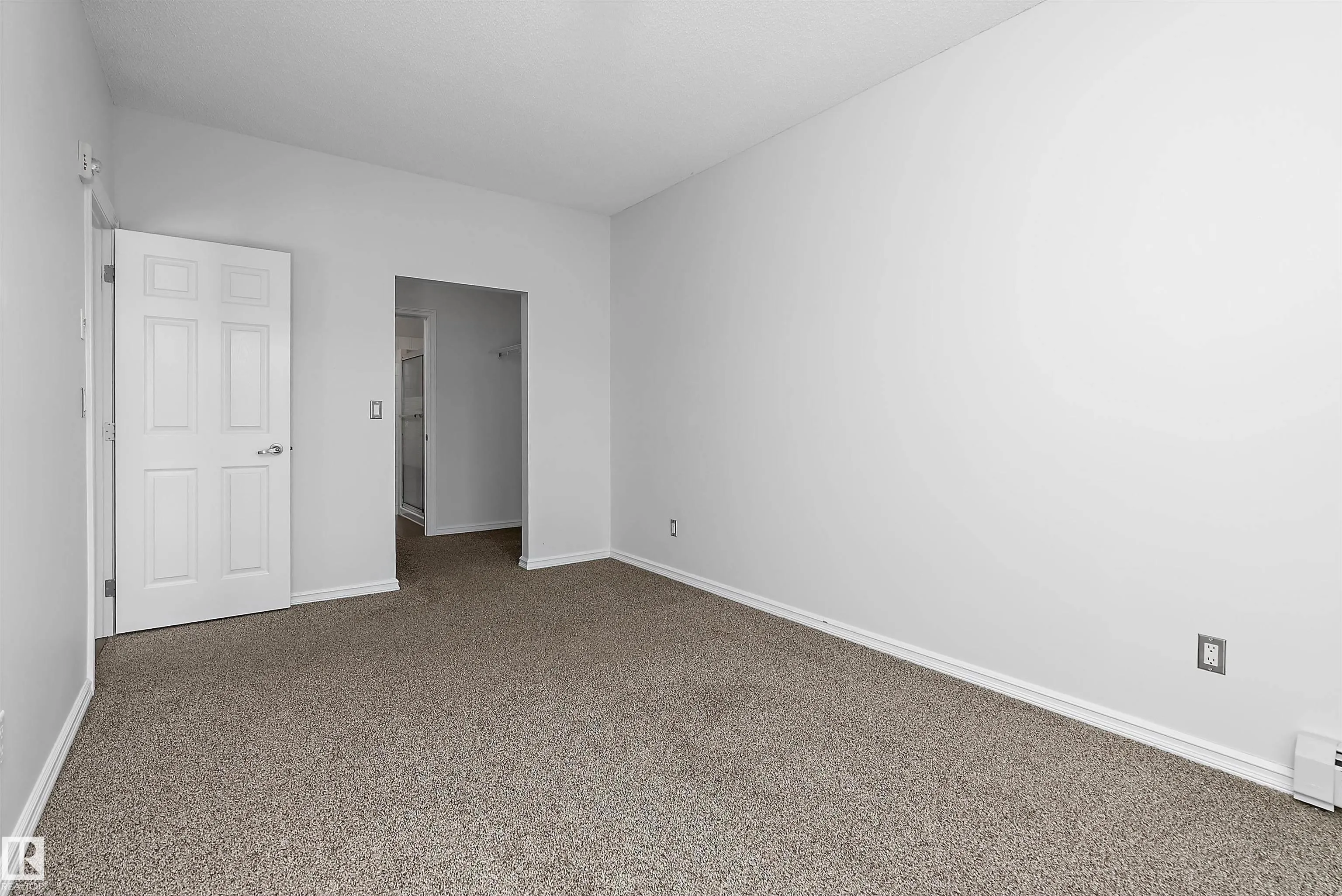 263 MACEWAN Road