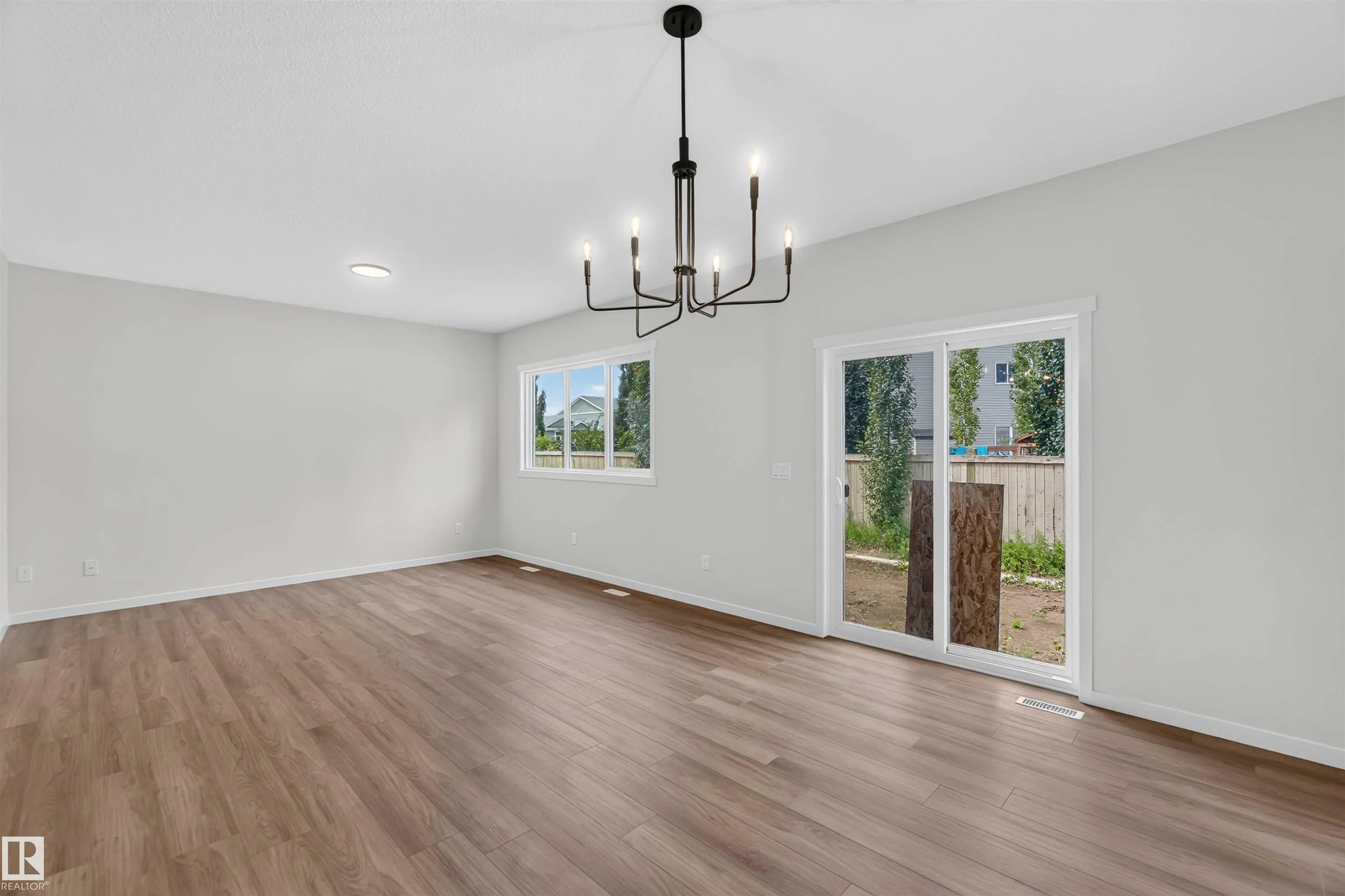 5 EMERSON Landing