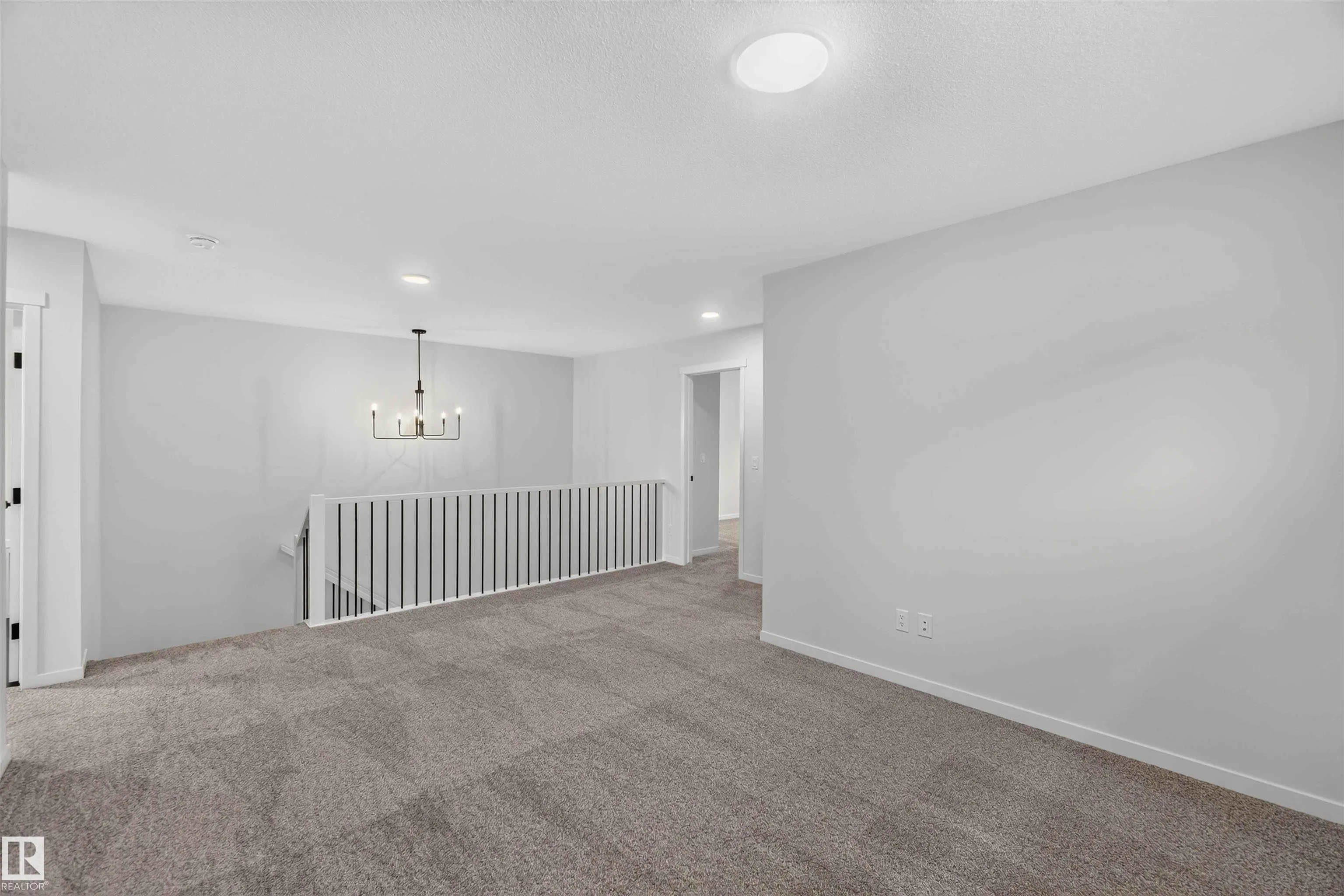 5 EMERSON Landing
