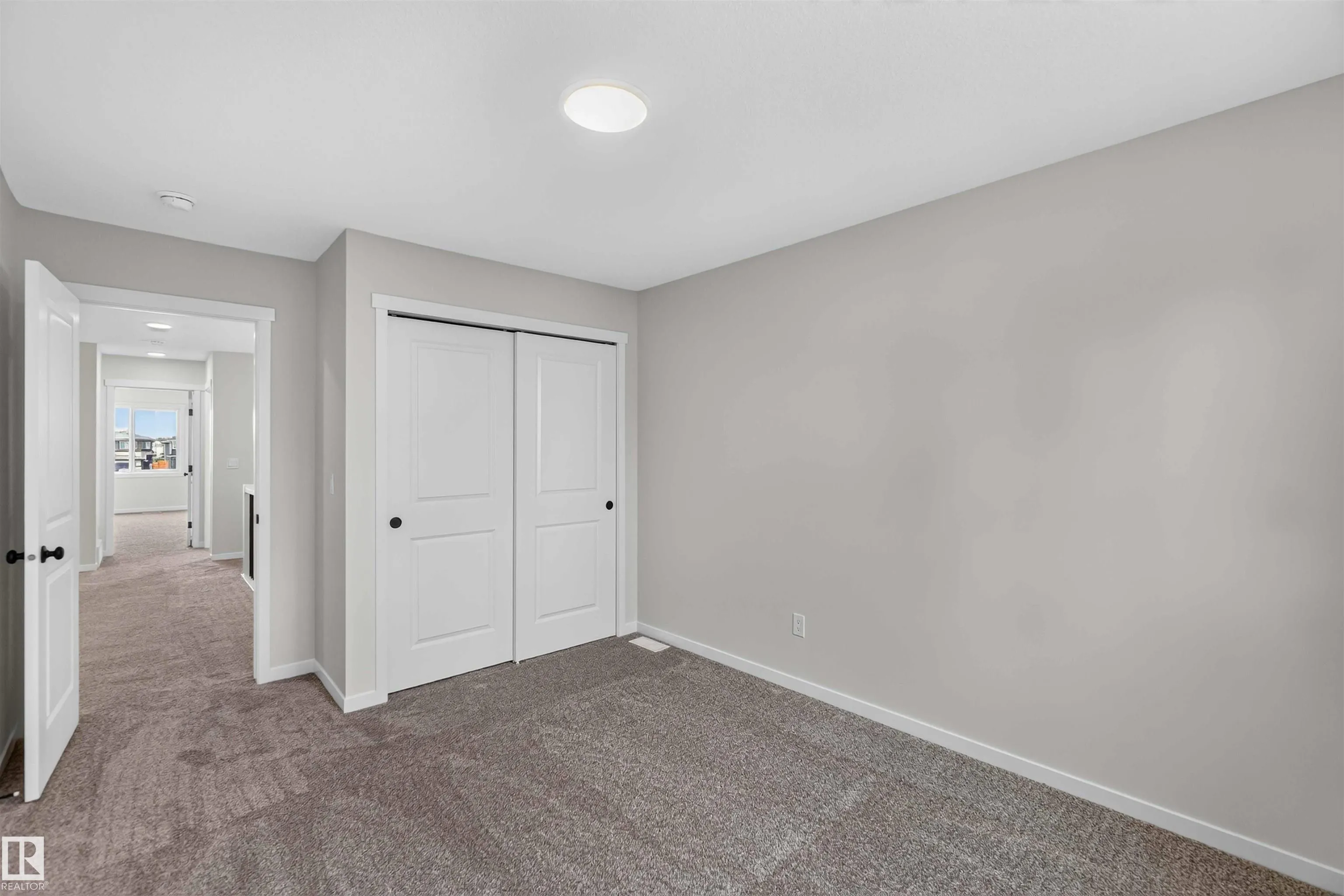 5 EMERSON Landing