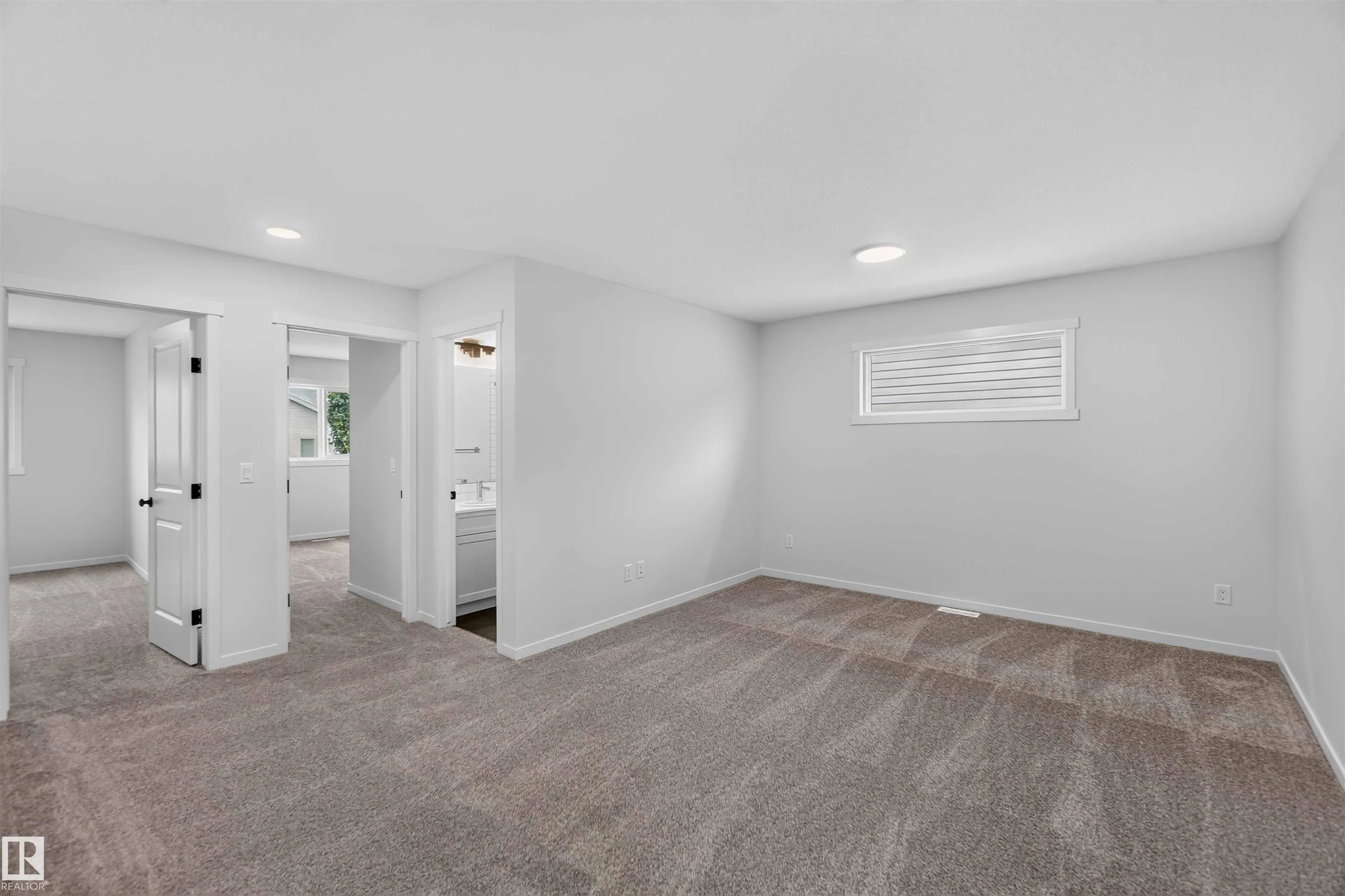 5 EMERSON Landing