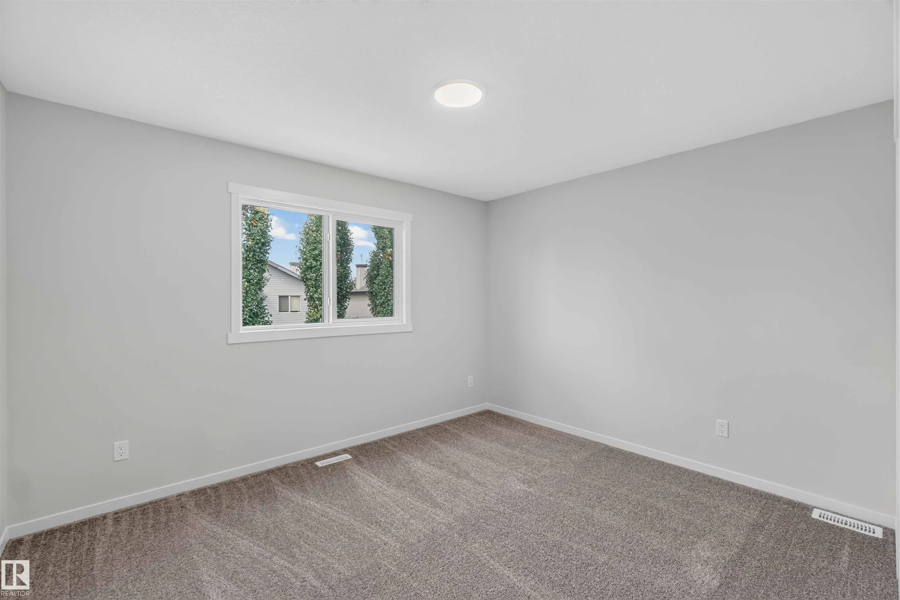 5 EMERSON Landing