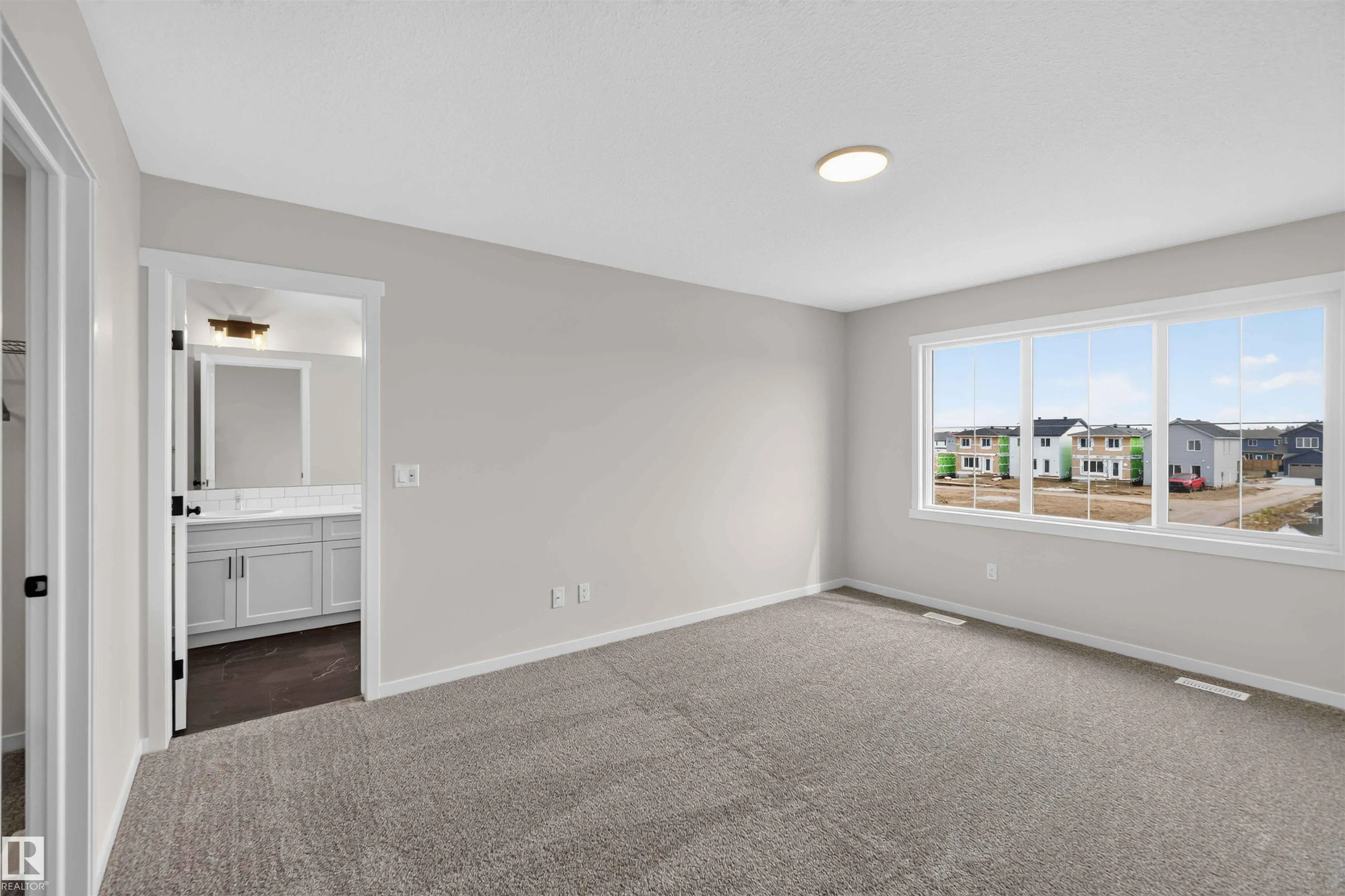 5 EMERSON Landing