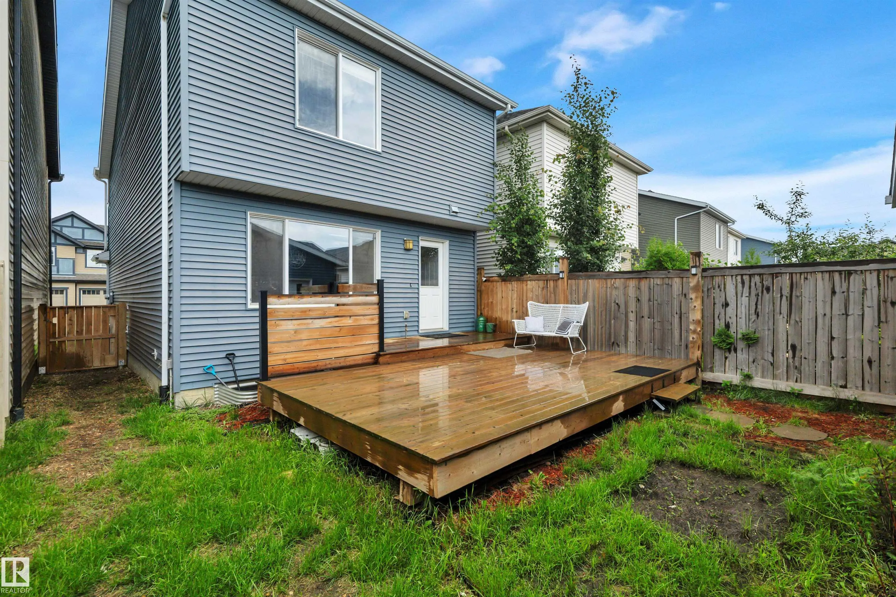 2801 Coughlan Green