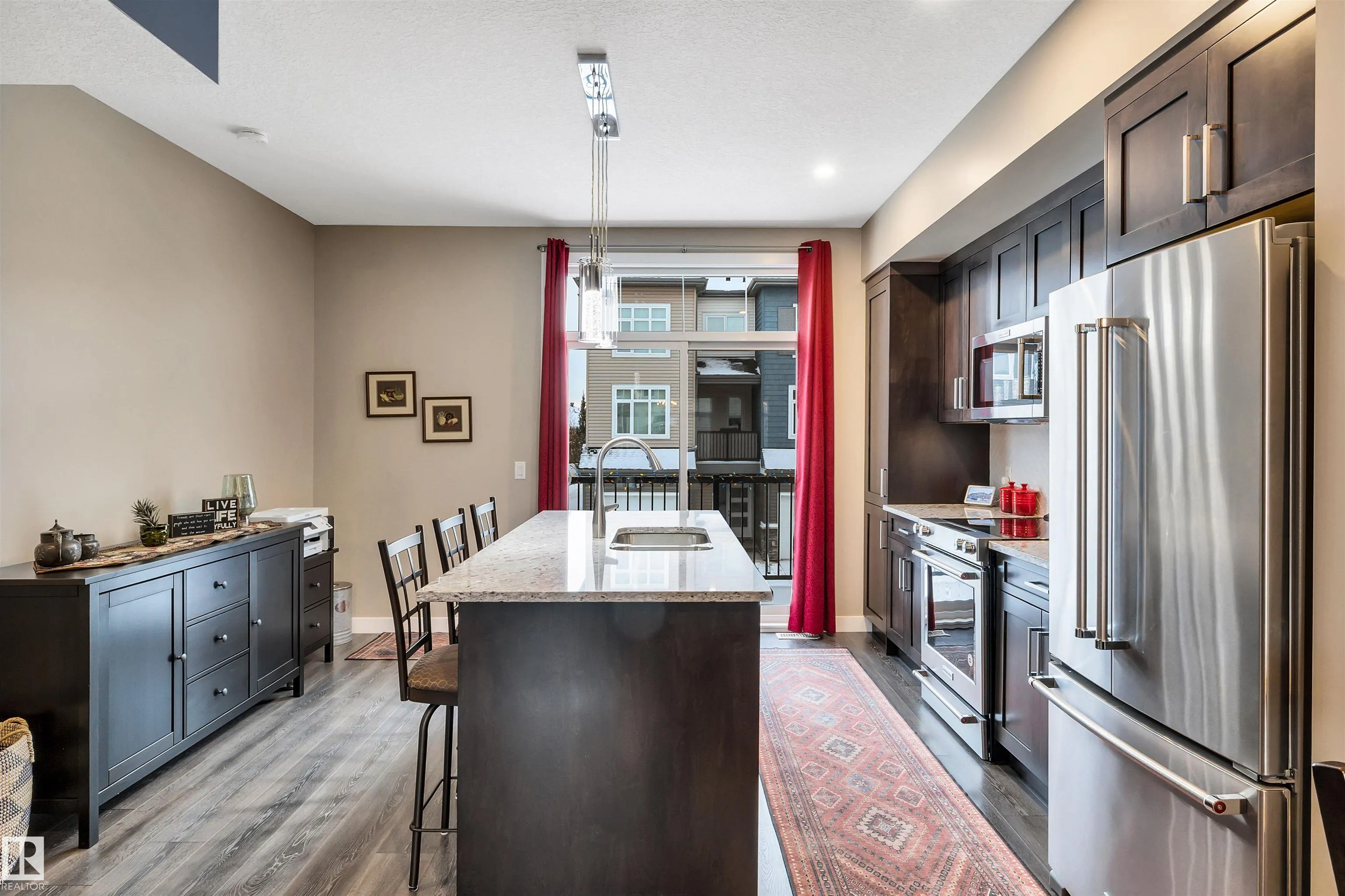 600 BELLEROSE Drive