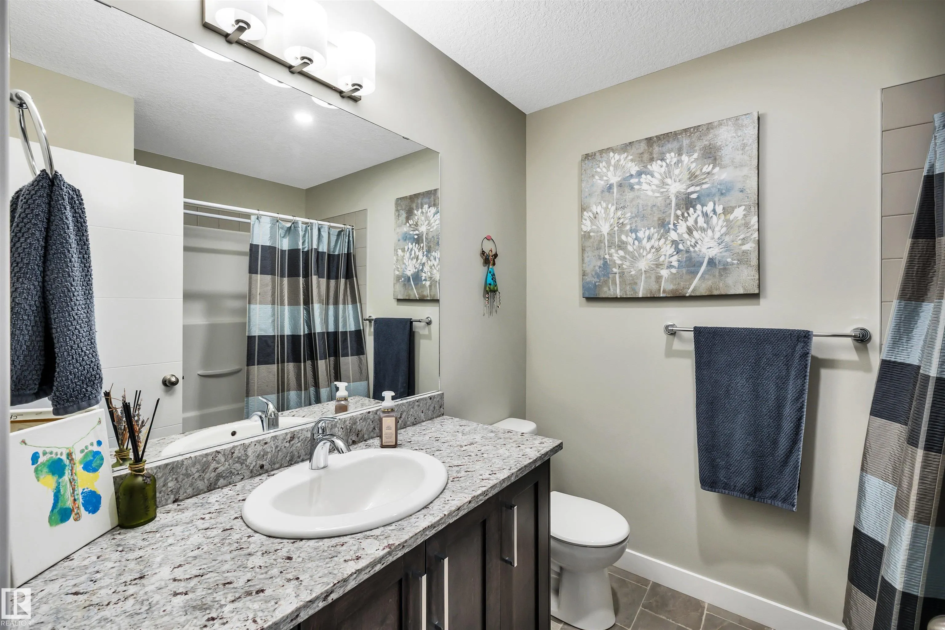 600 BELLEROSE Drive