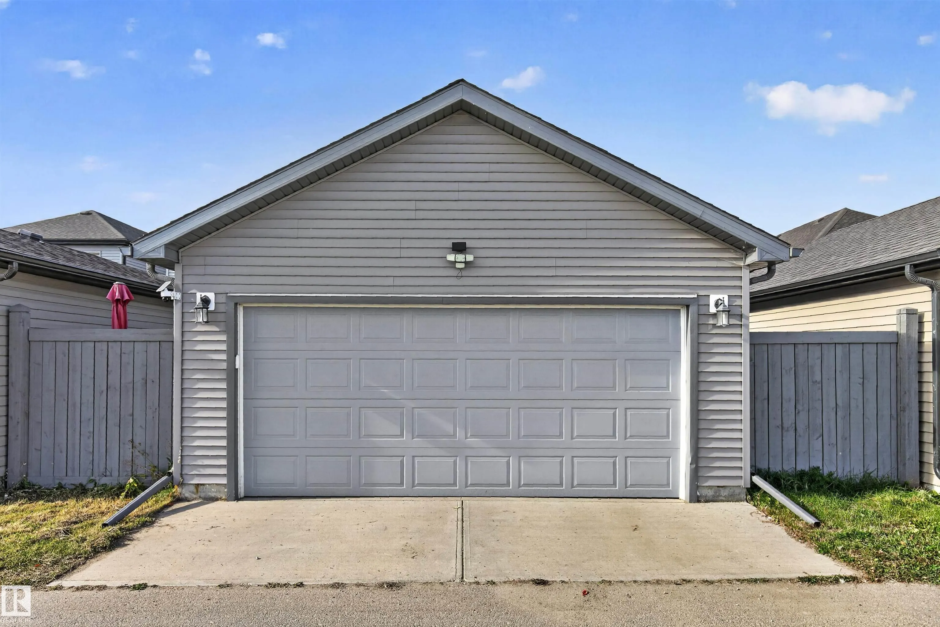 50 GARNEAU Gate