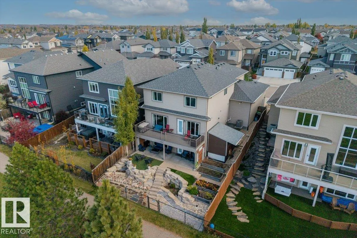 62 CHESTNUT Way