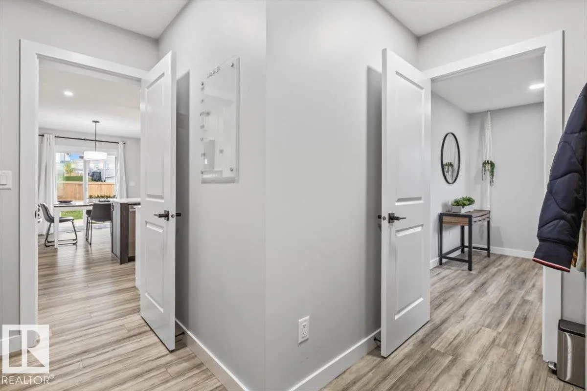 5120 LARK Crescent