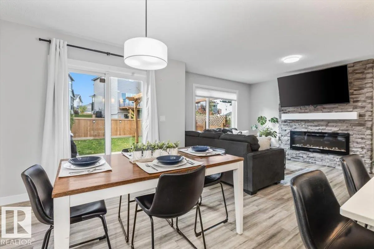 5120 LARK Crescent