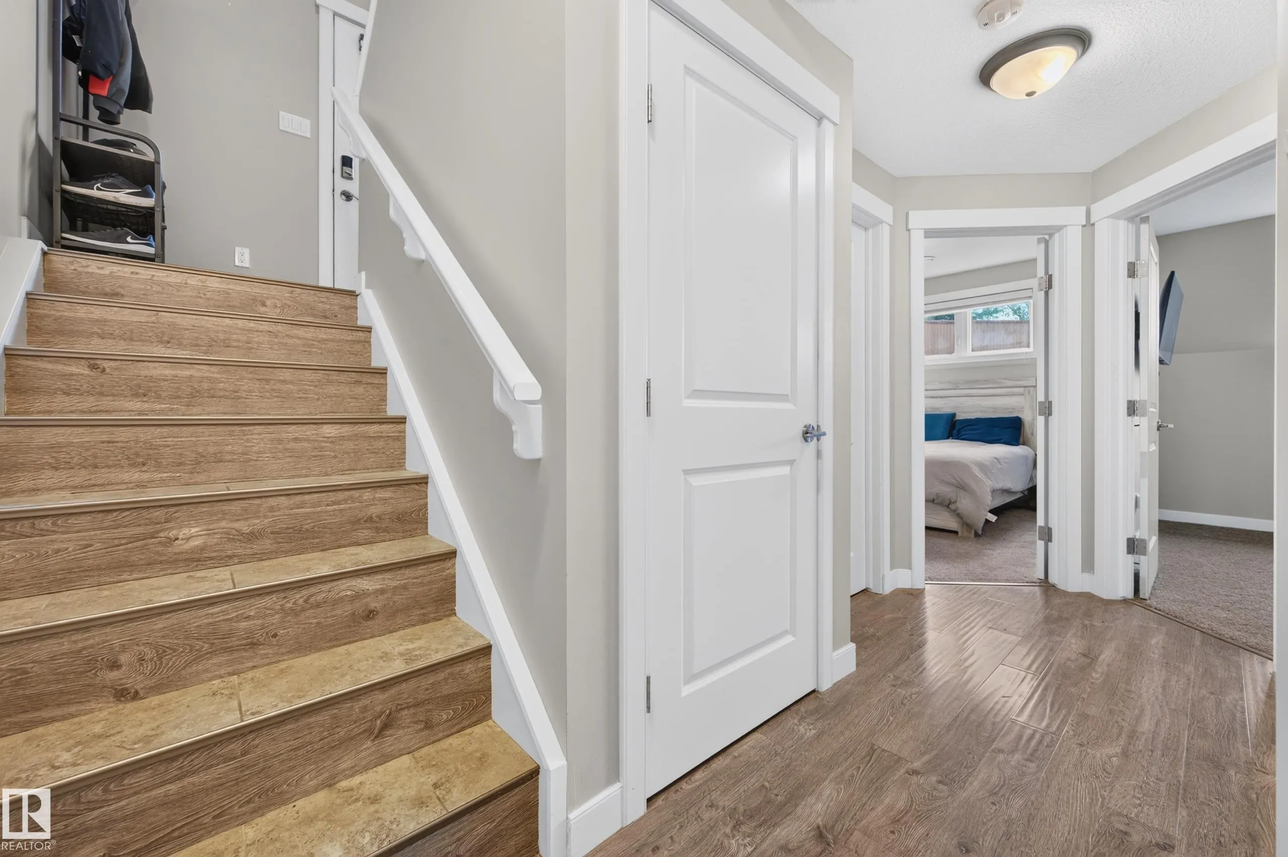1602 GRAYBRIAR Green
