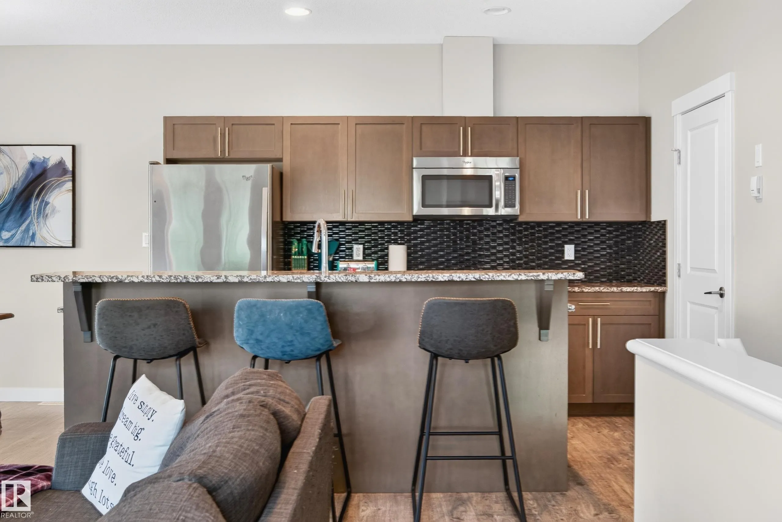 1602 GRAYBRIAR Green