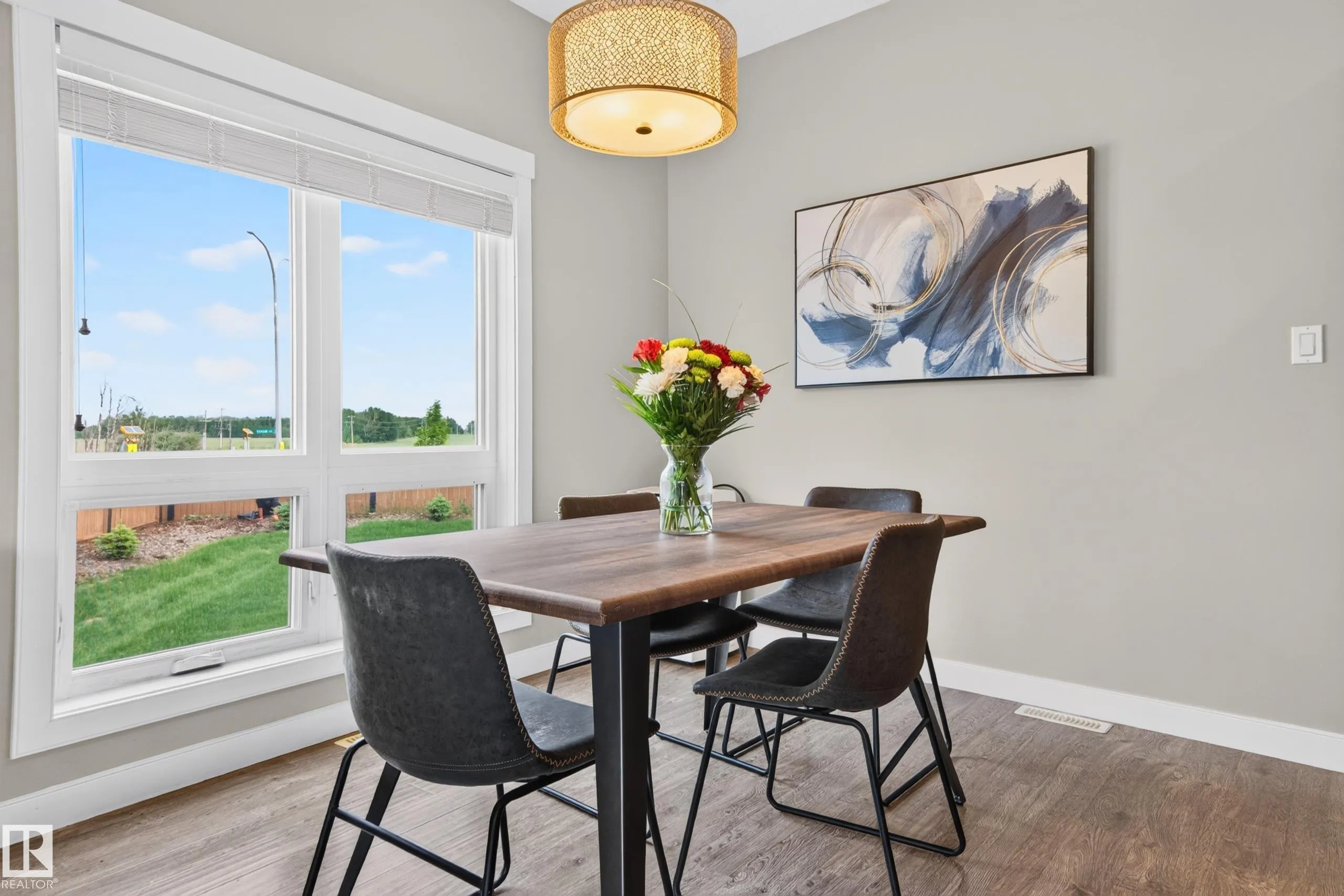 1602 GRAYBRIAR Green