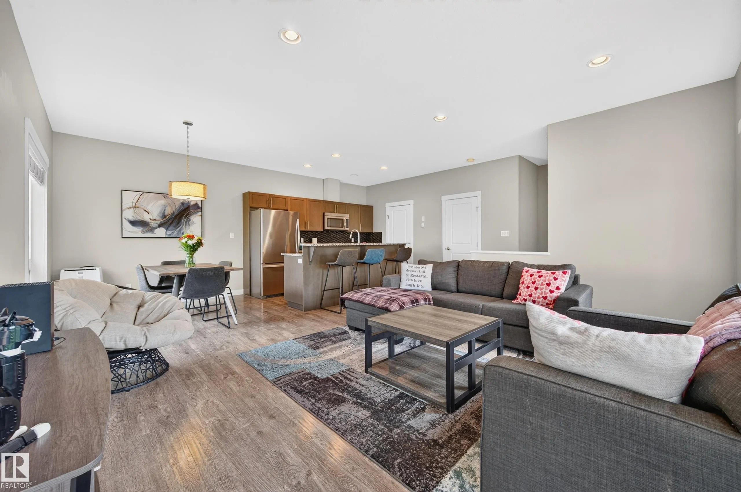 1602 GRAYBRIAR Green