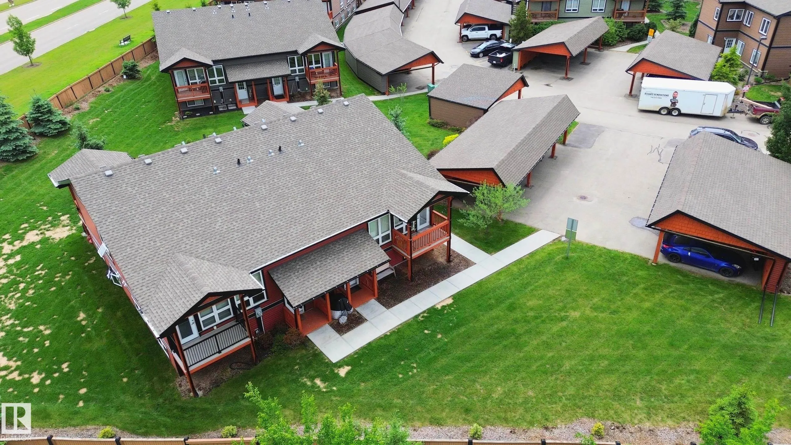 1602 GRAYBRIAR Green