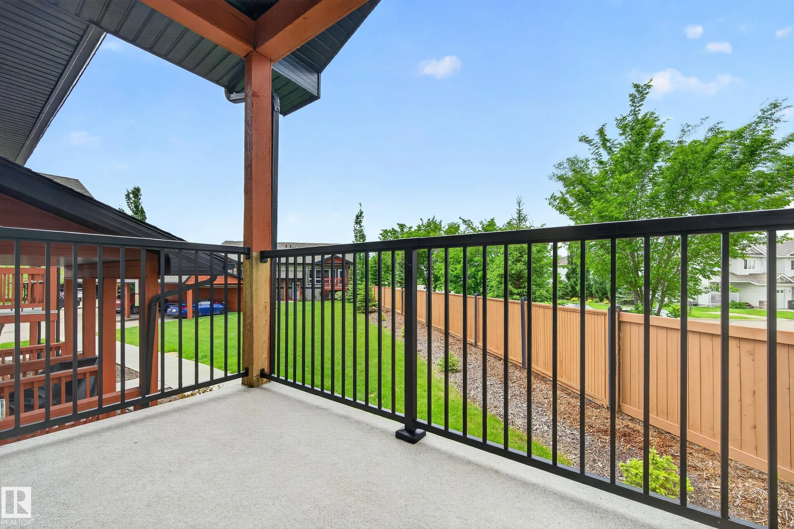 1602 GRAYBRIAR Green