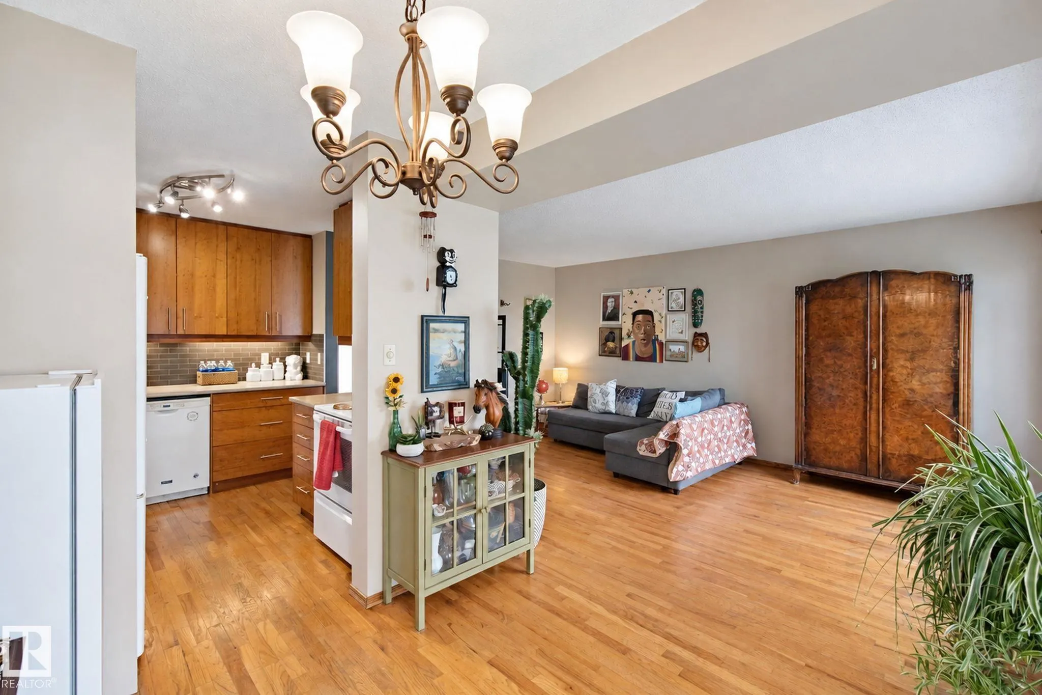 168 CALLINGWOOD Place
