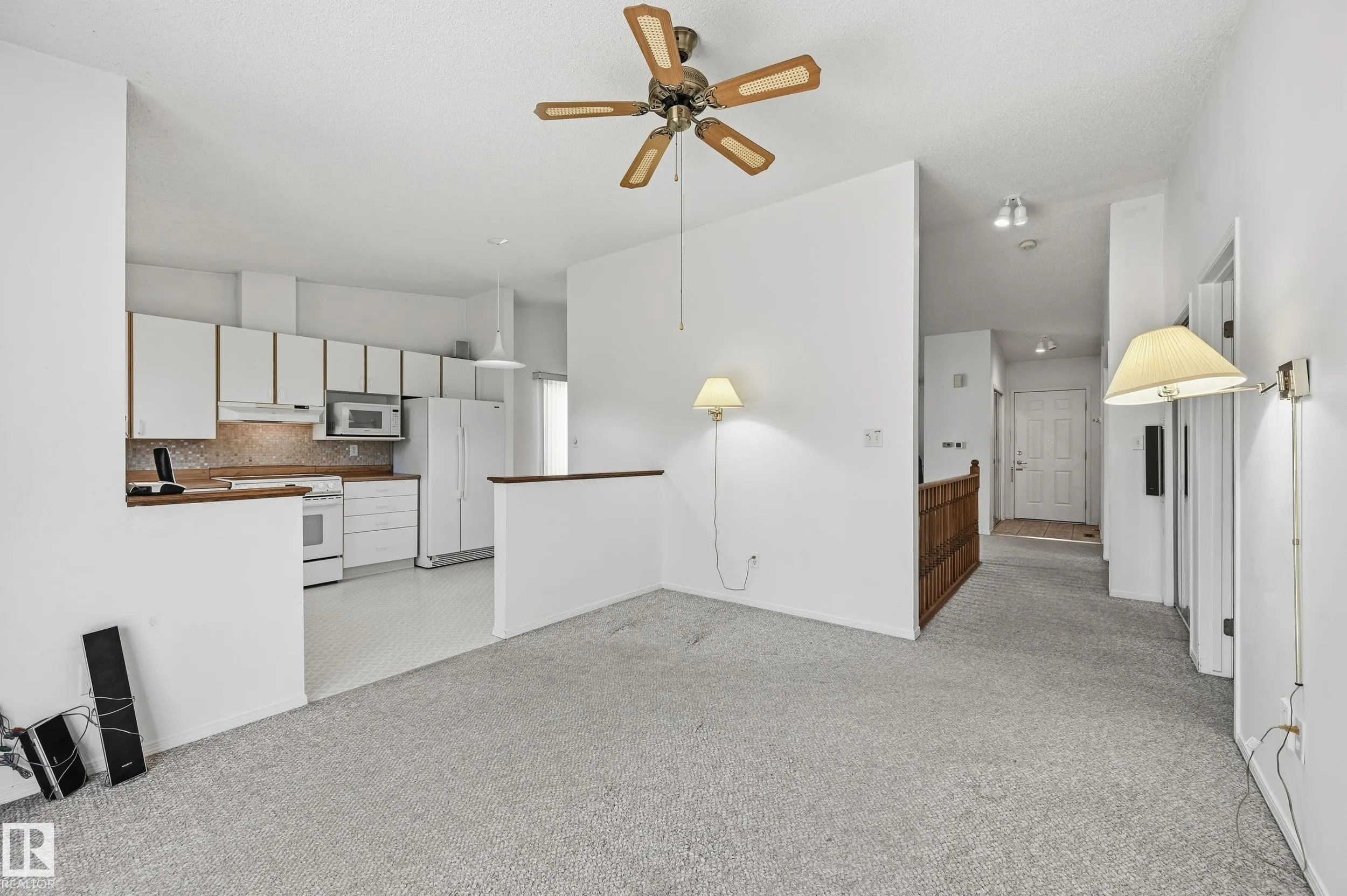10 GRANGE Drive