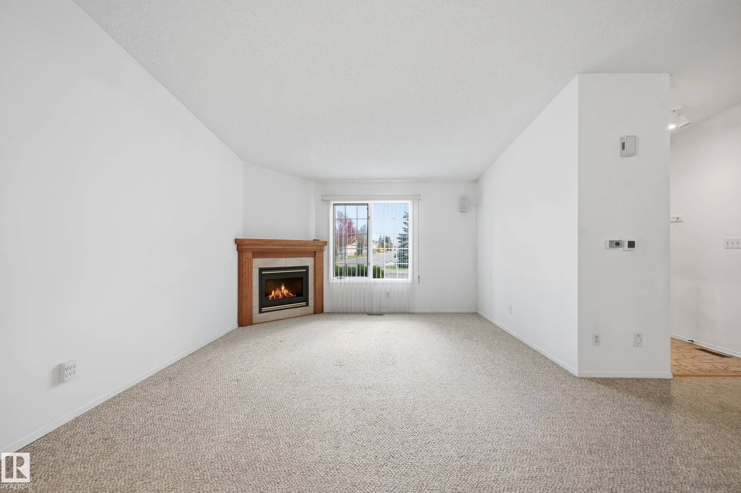 10 GRANGE Drive