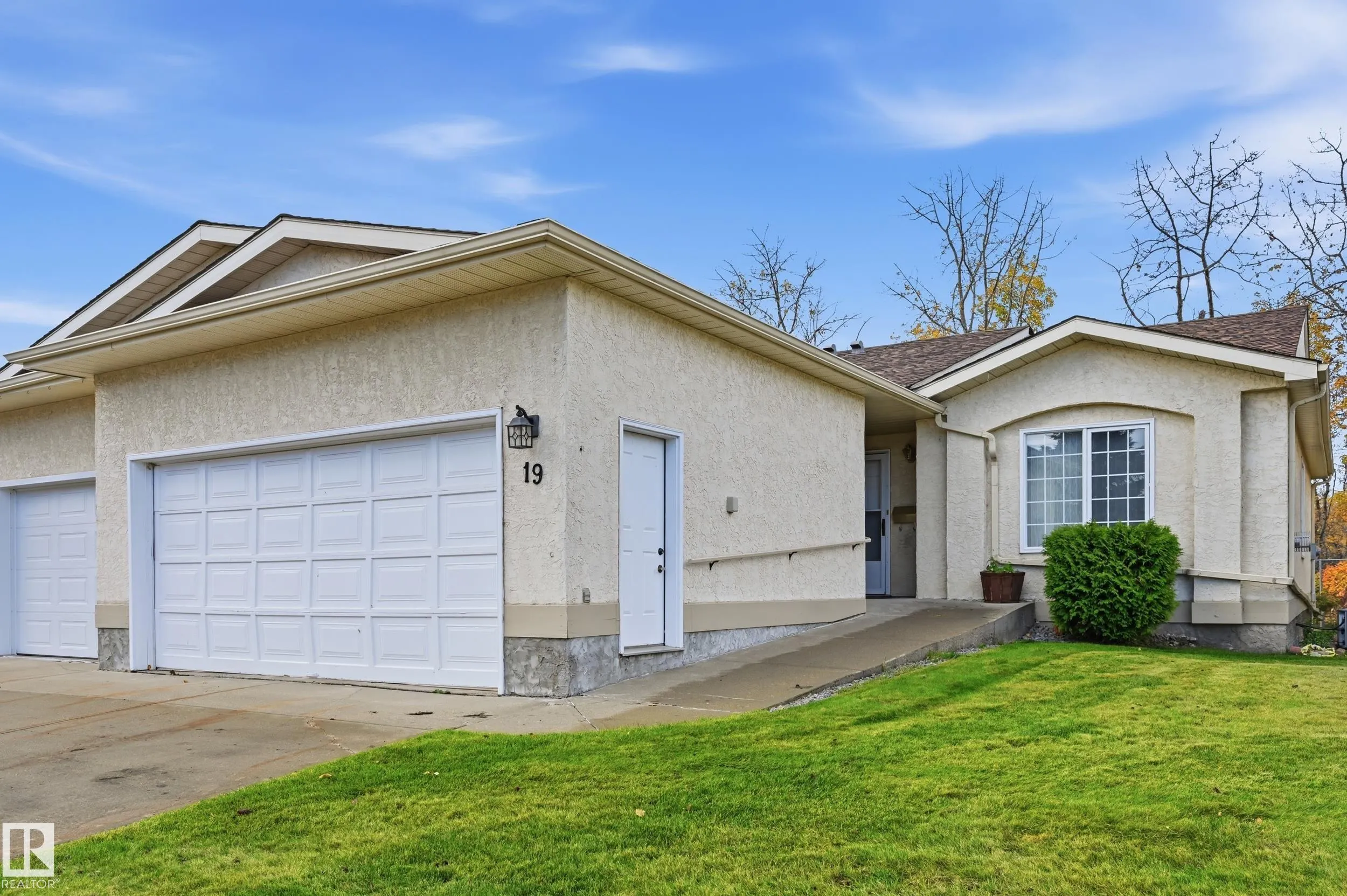 10 GRANGE Drive