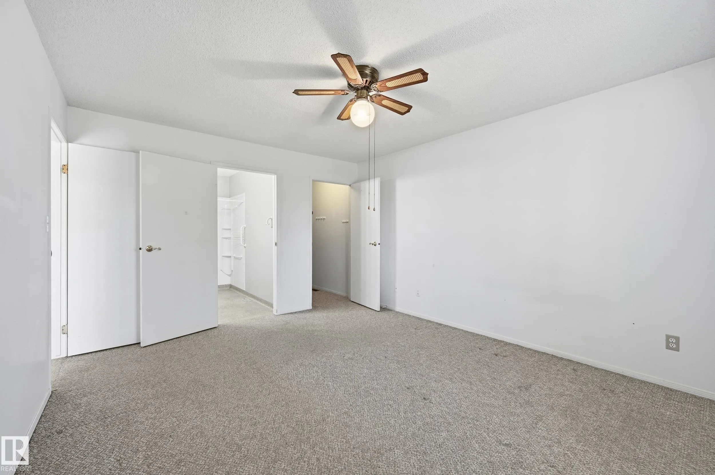 10 GRANGE Drive