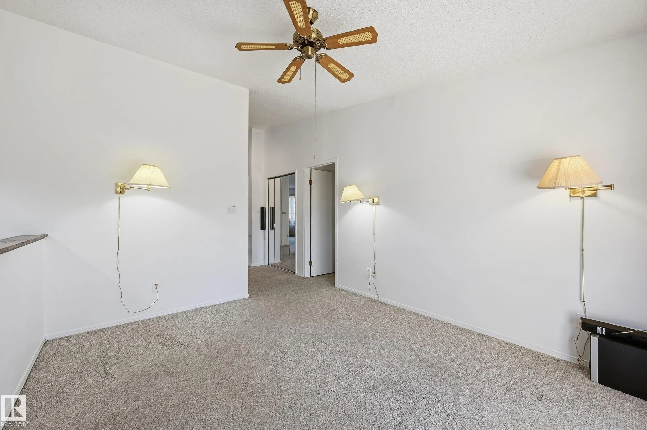 10 GRANGE Drive